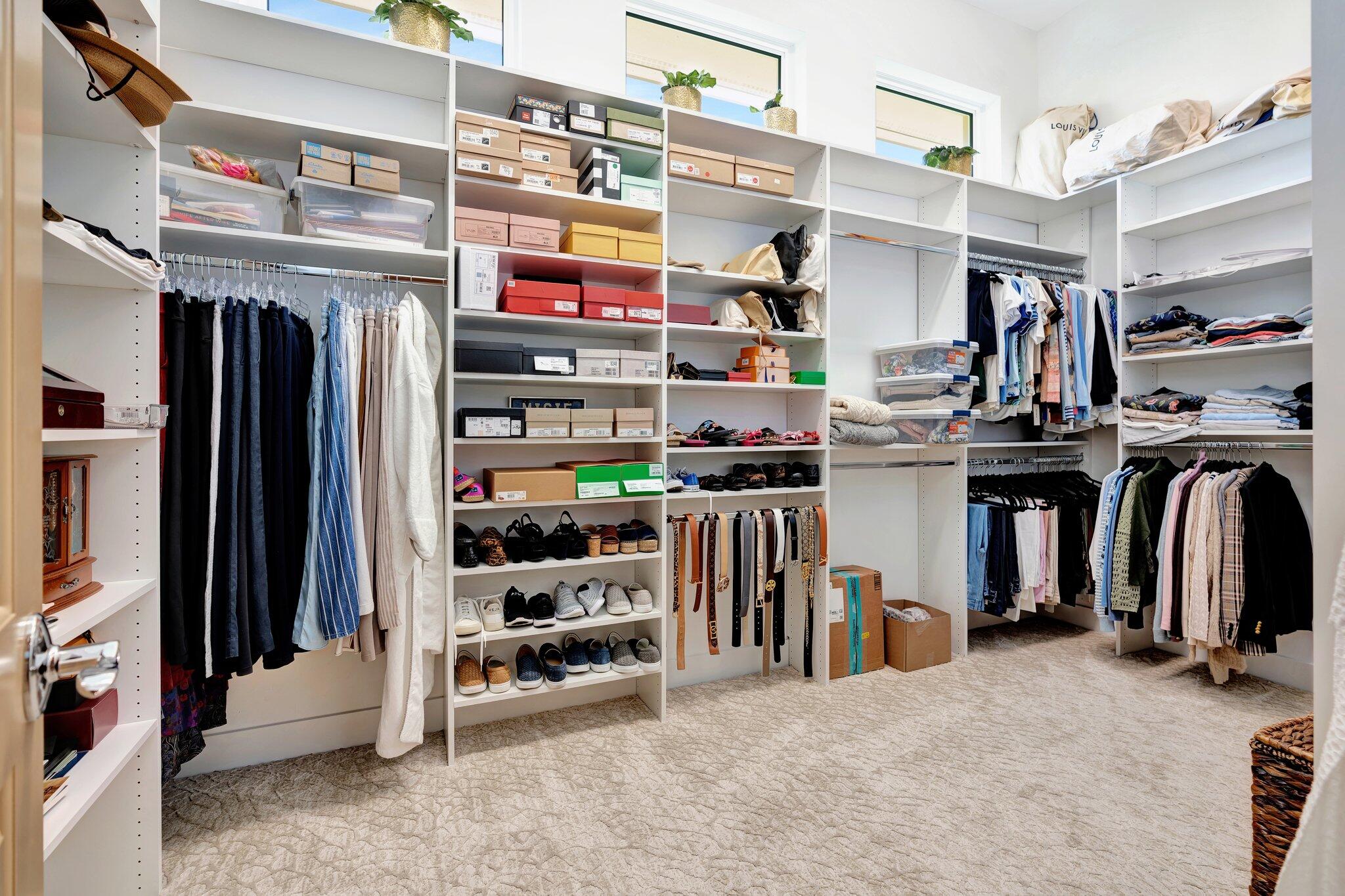 7701 SE Manhasset Place