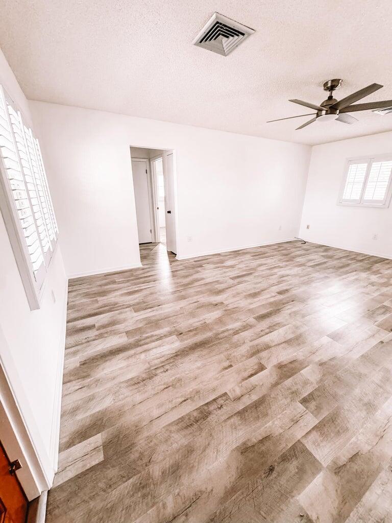 8153 SE Carlton Street