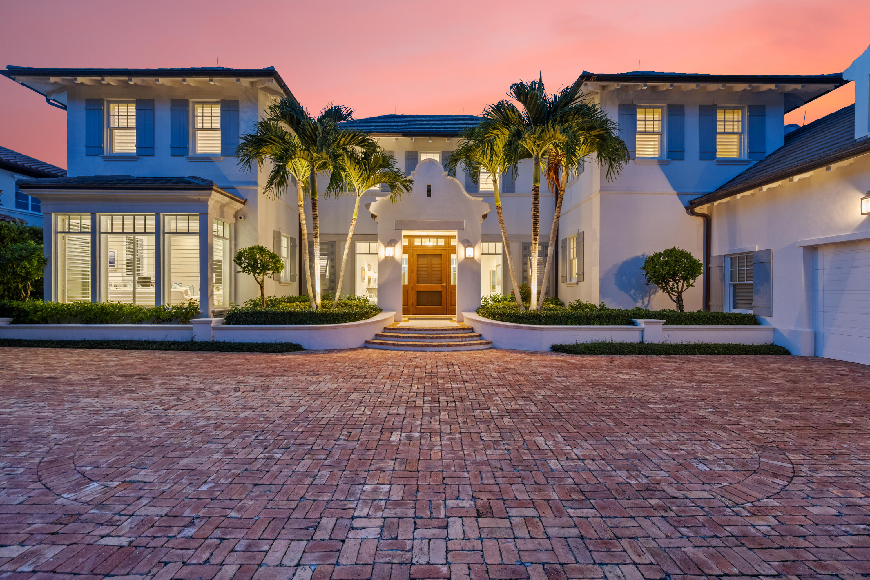 194 Locha Drive