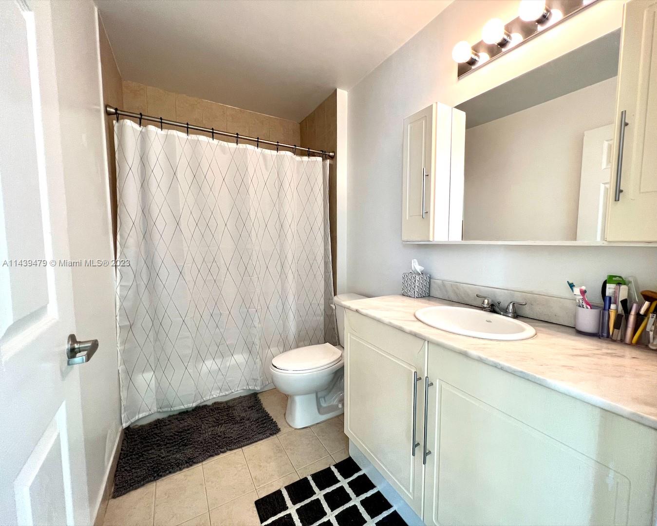 275 NE 18th St # 408