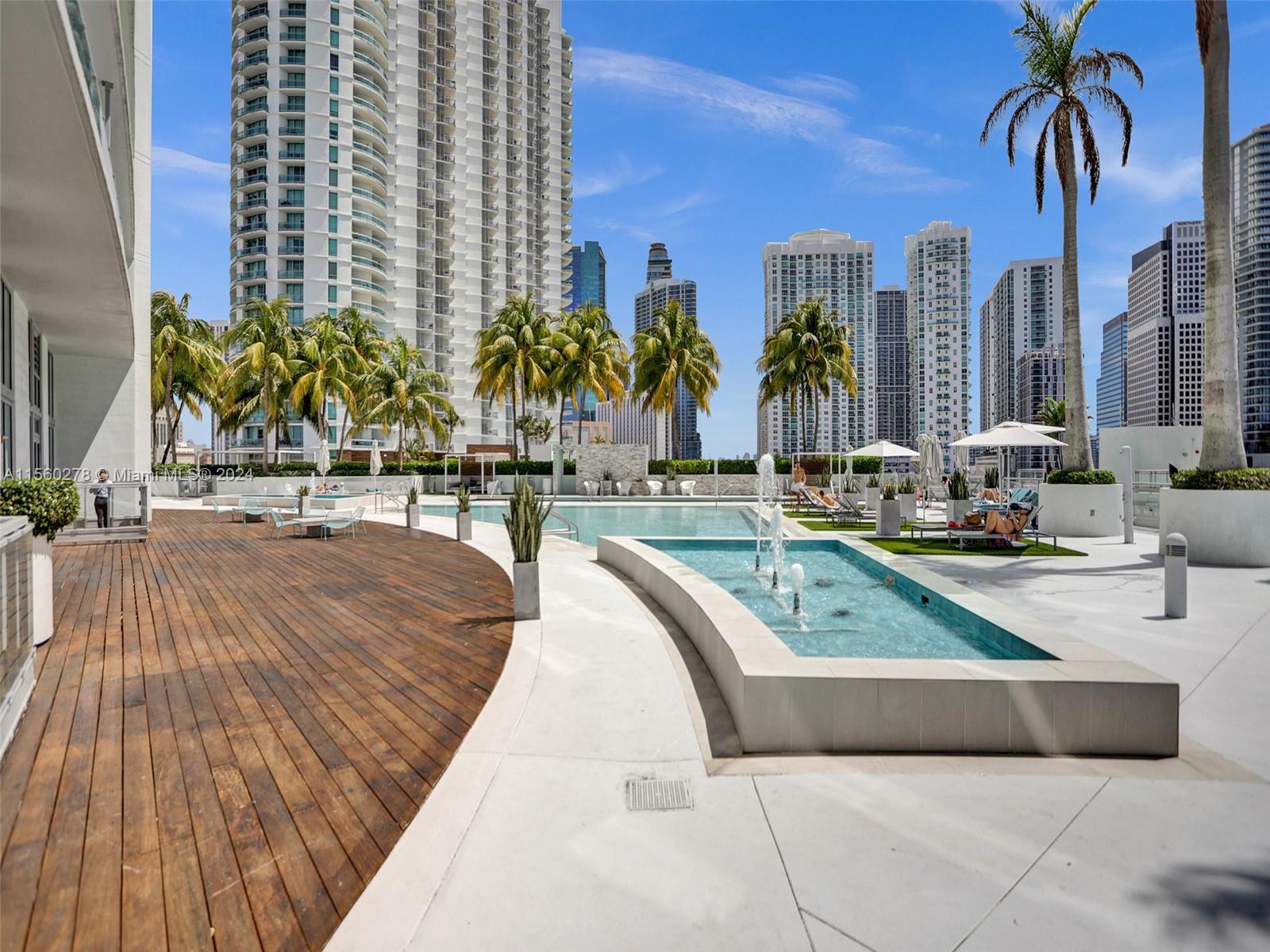 90 SW 3rd St # 2809