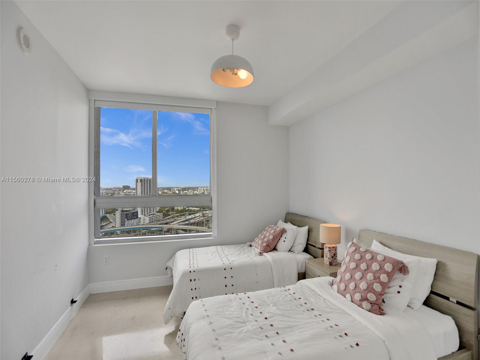 90 SW 3rd St # 2809