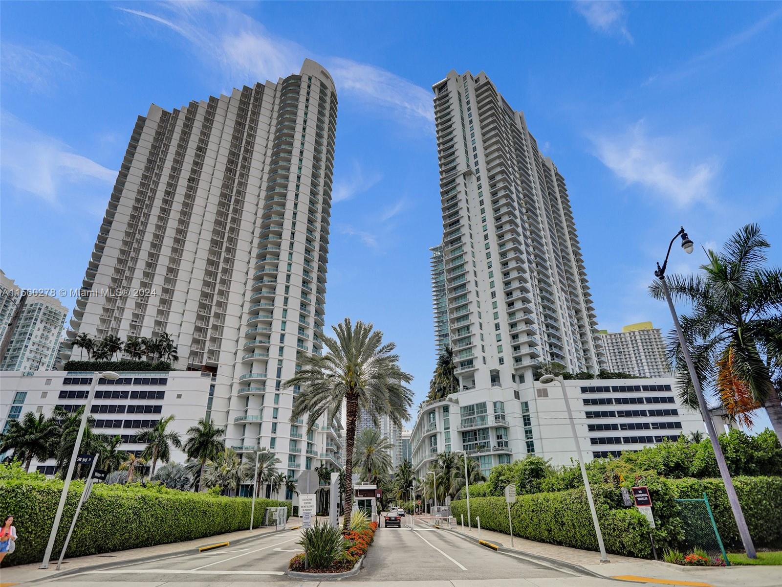 90 SW 3rd St # 2809