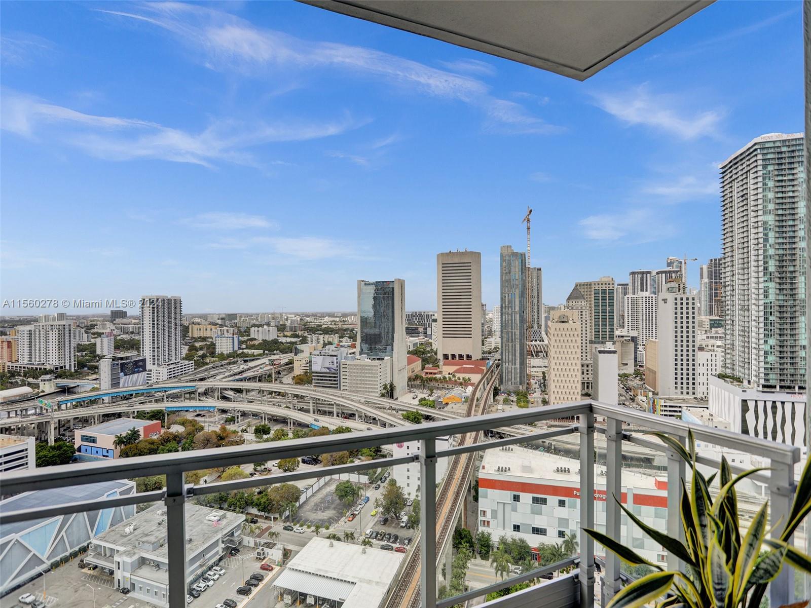 90 SW 3rd St # 2809