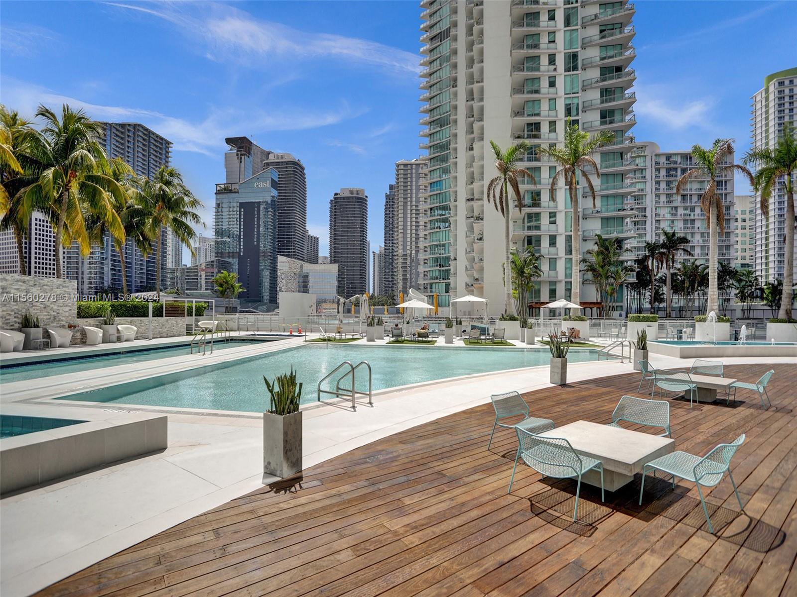 90 SW 3rd St # 2809