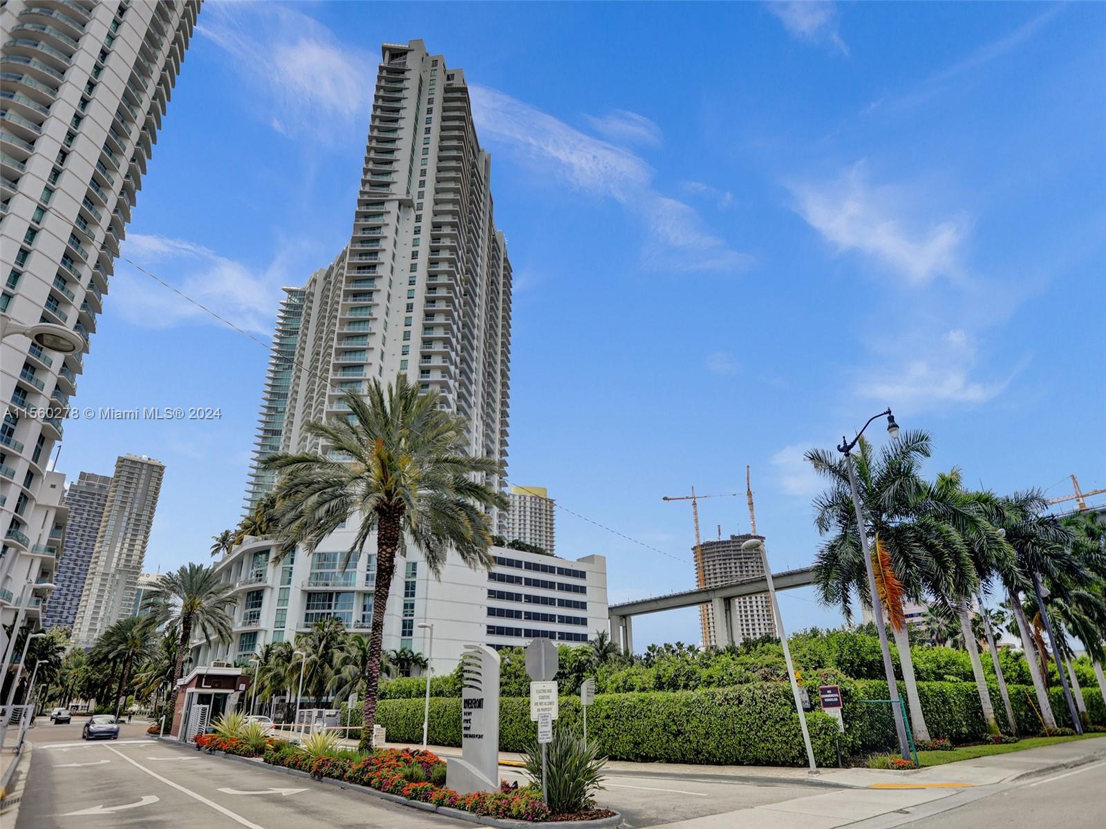 90 SW 3rd St # 2809
