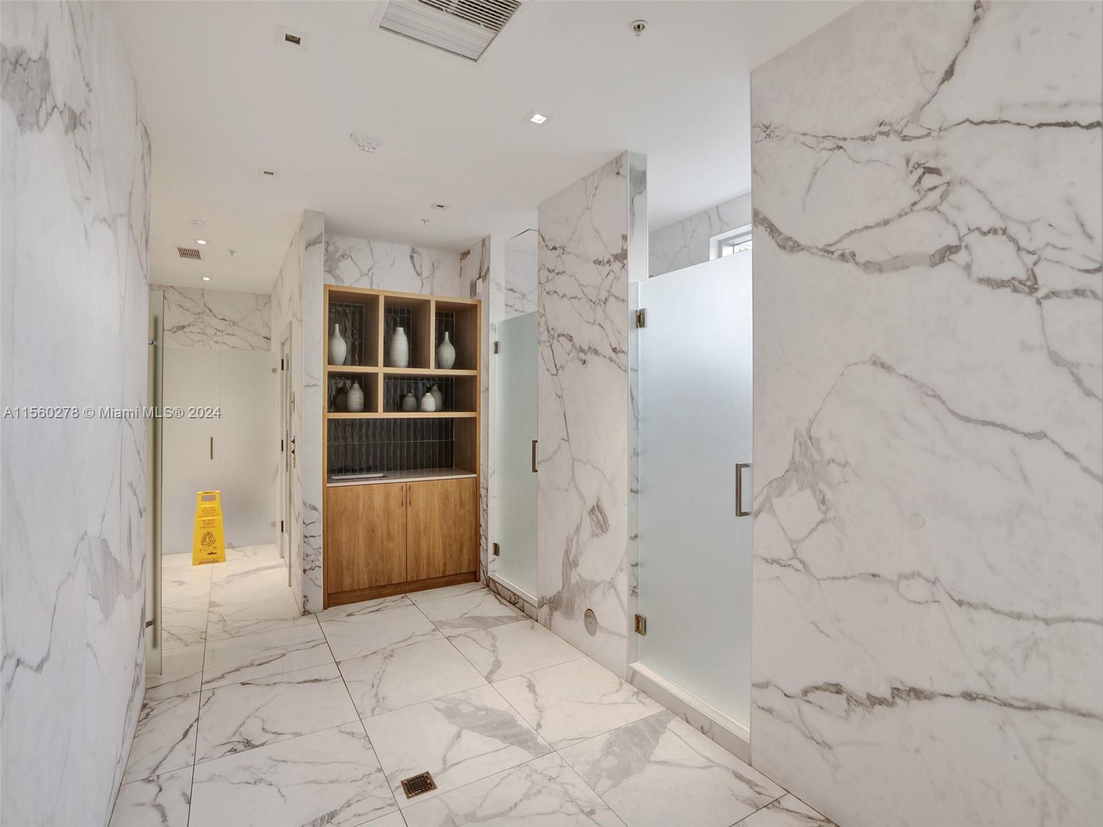 90 SW 3rd St # 2809