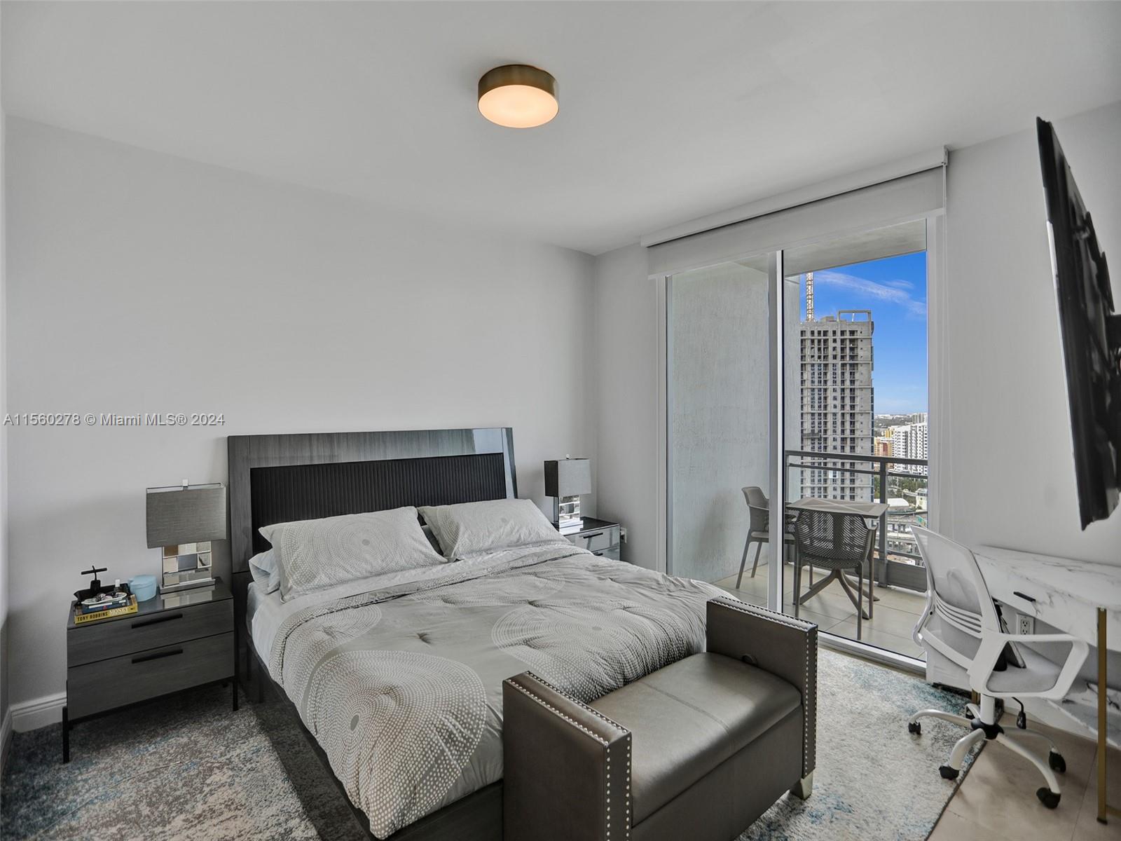 90 SW 3rd St # 2809