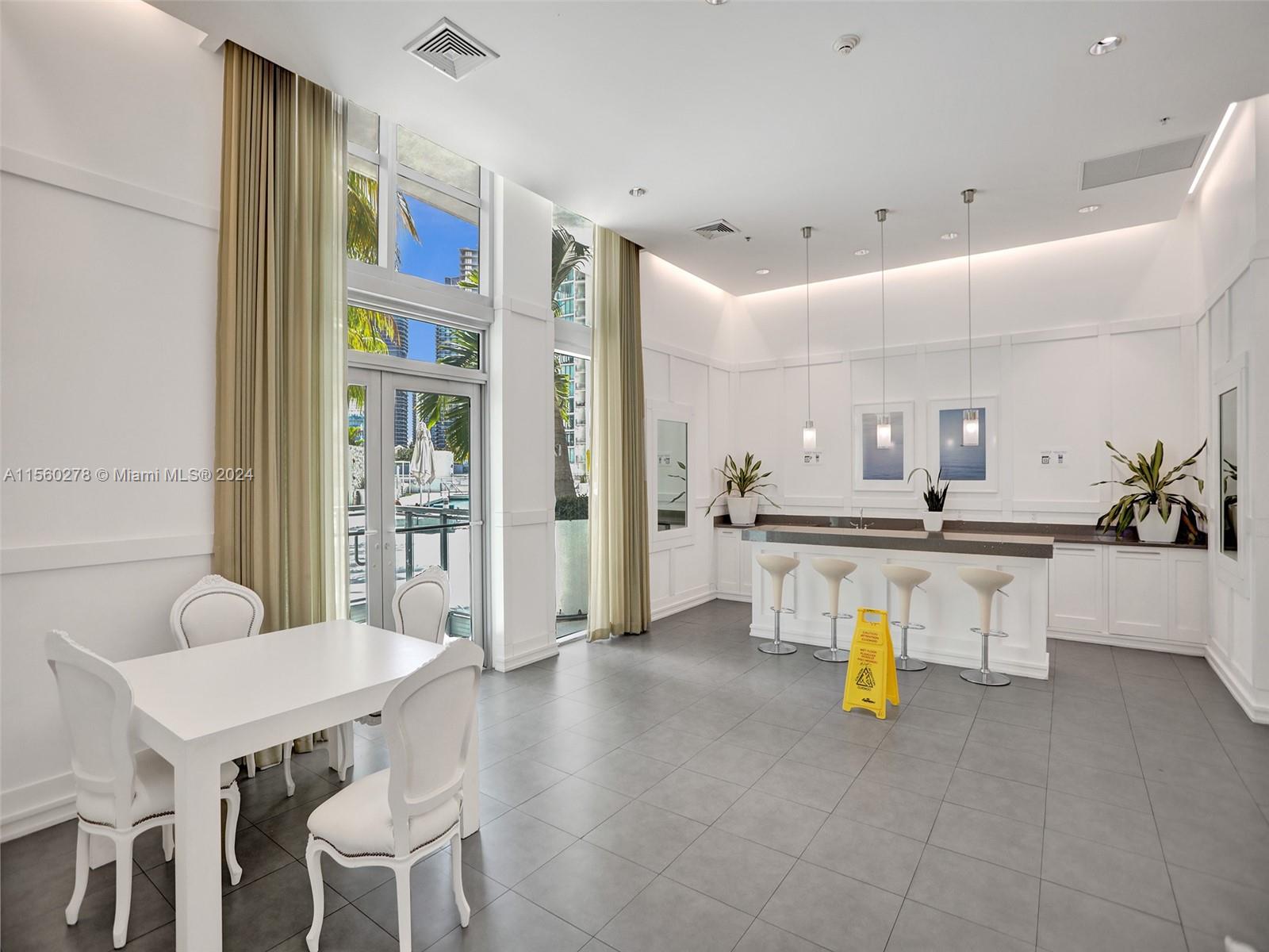 90 SW 3rd St # 2809