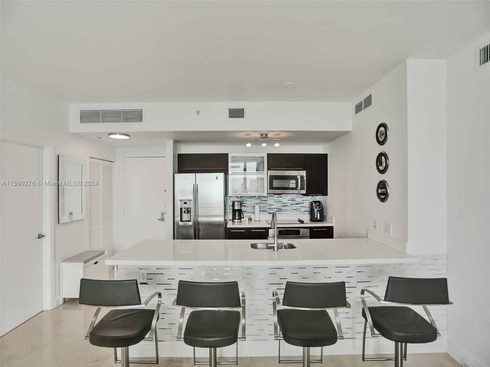 90 SW 3rd St # 2809