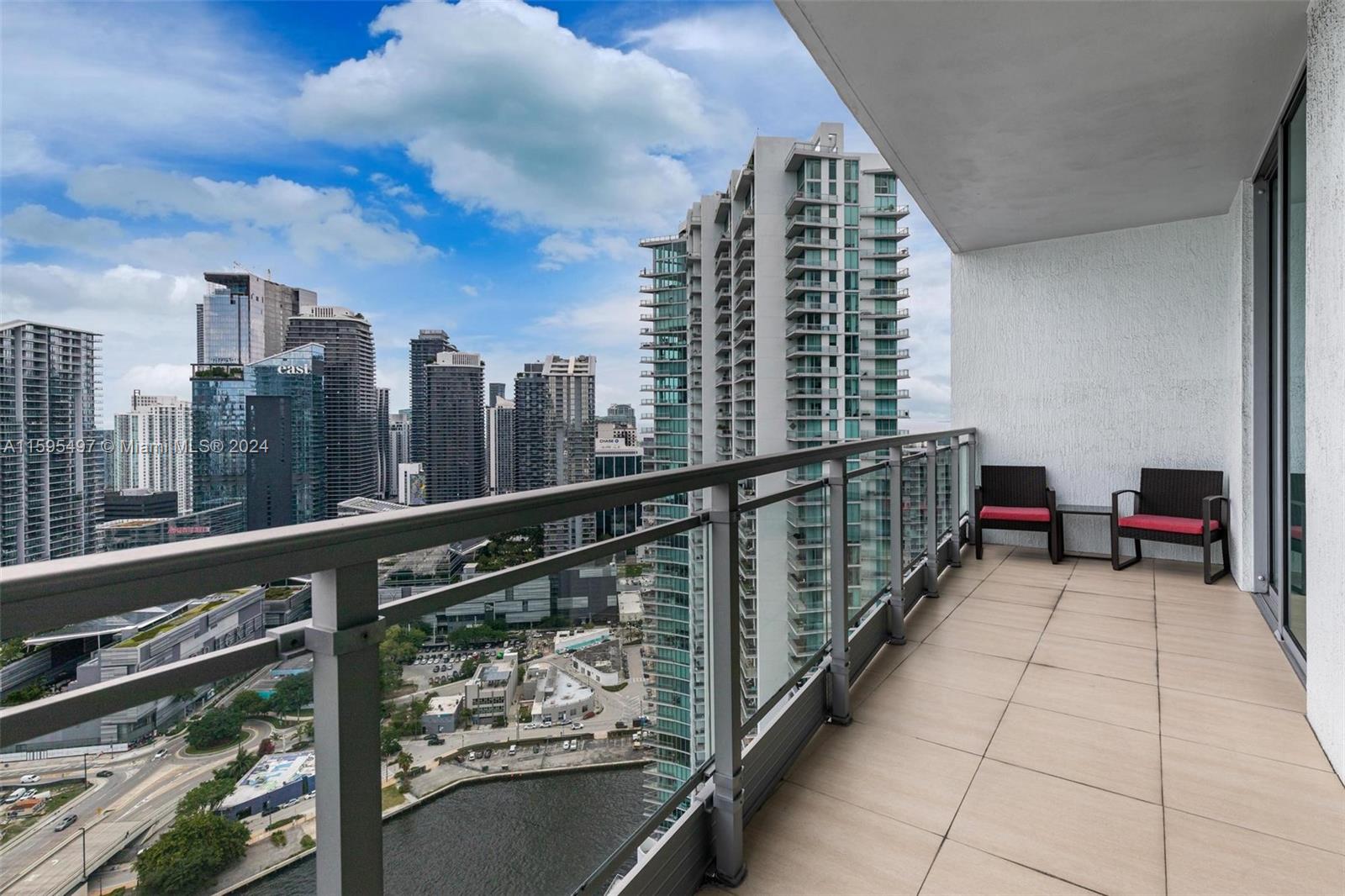 90 SW 3rd St # 4103