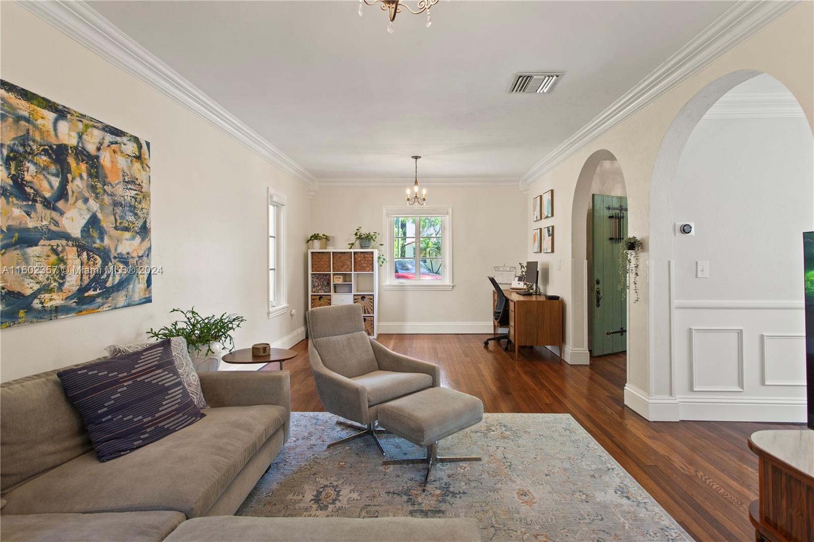 604 Alcazar Ave