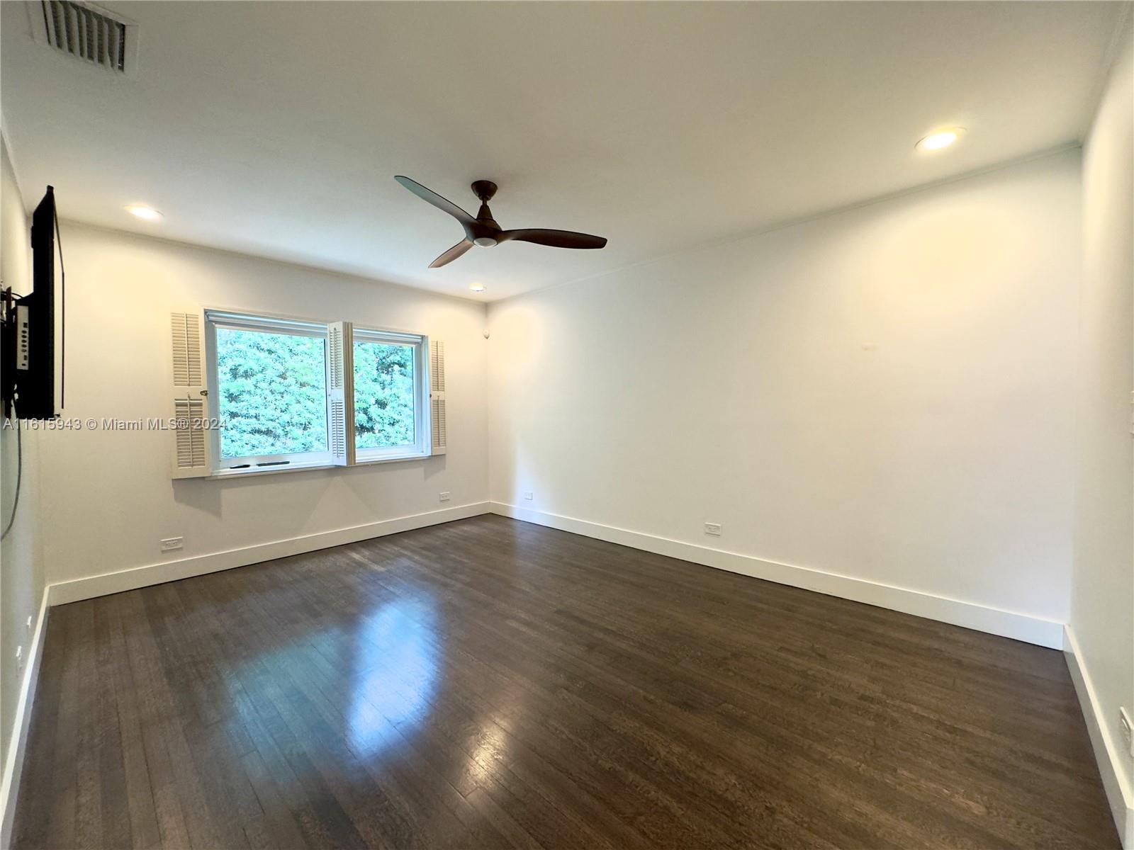 530 Sabal Palm Rd