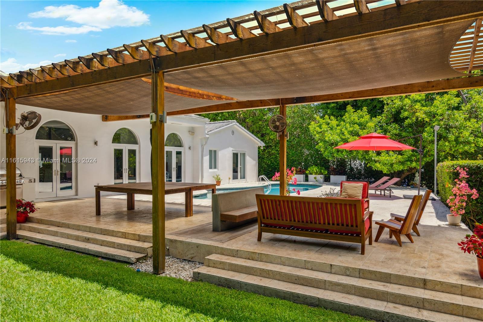 530 Sabal Palm Rd
