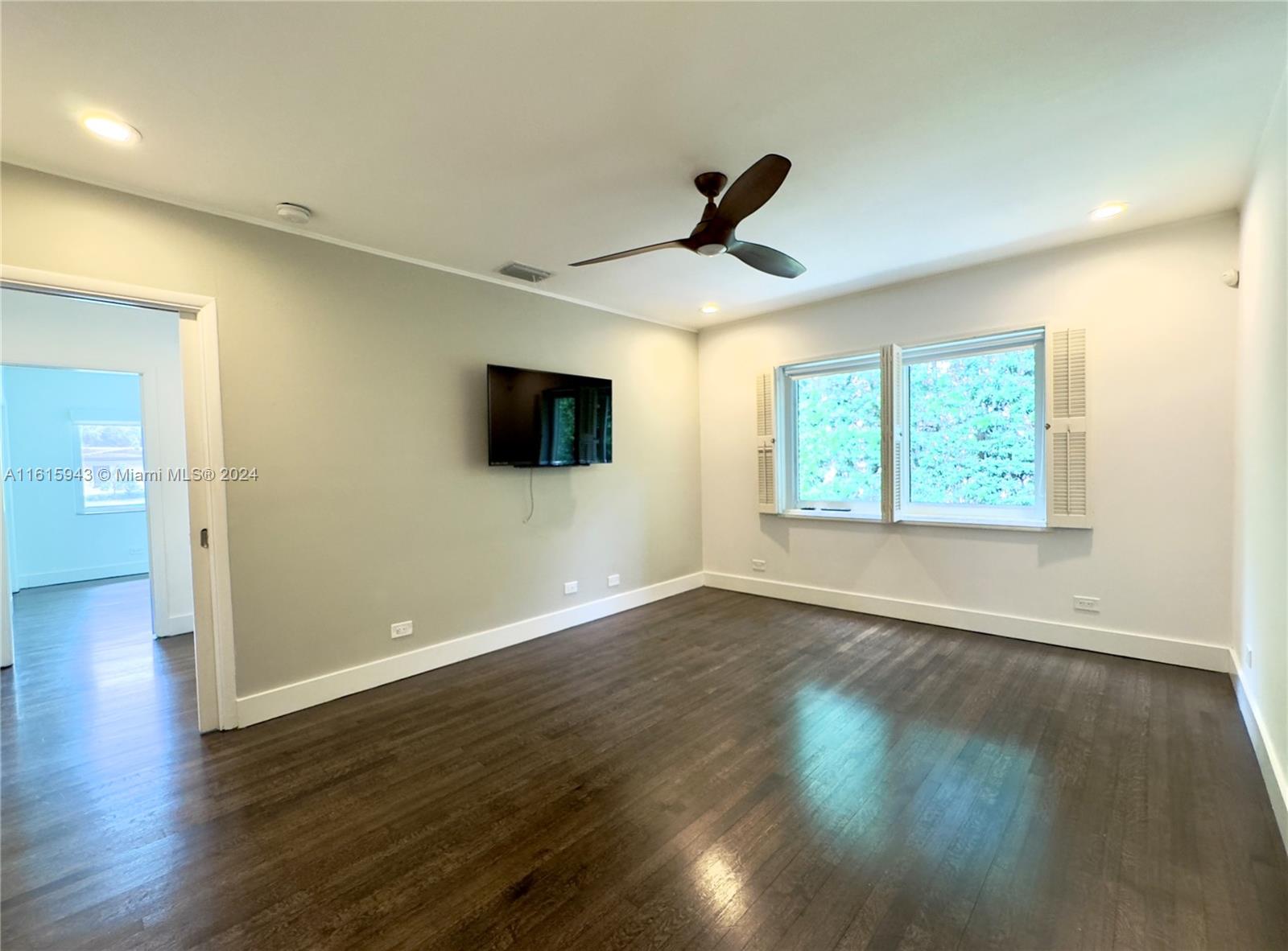 530 Sabal Palm Rd