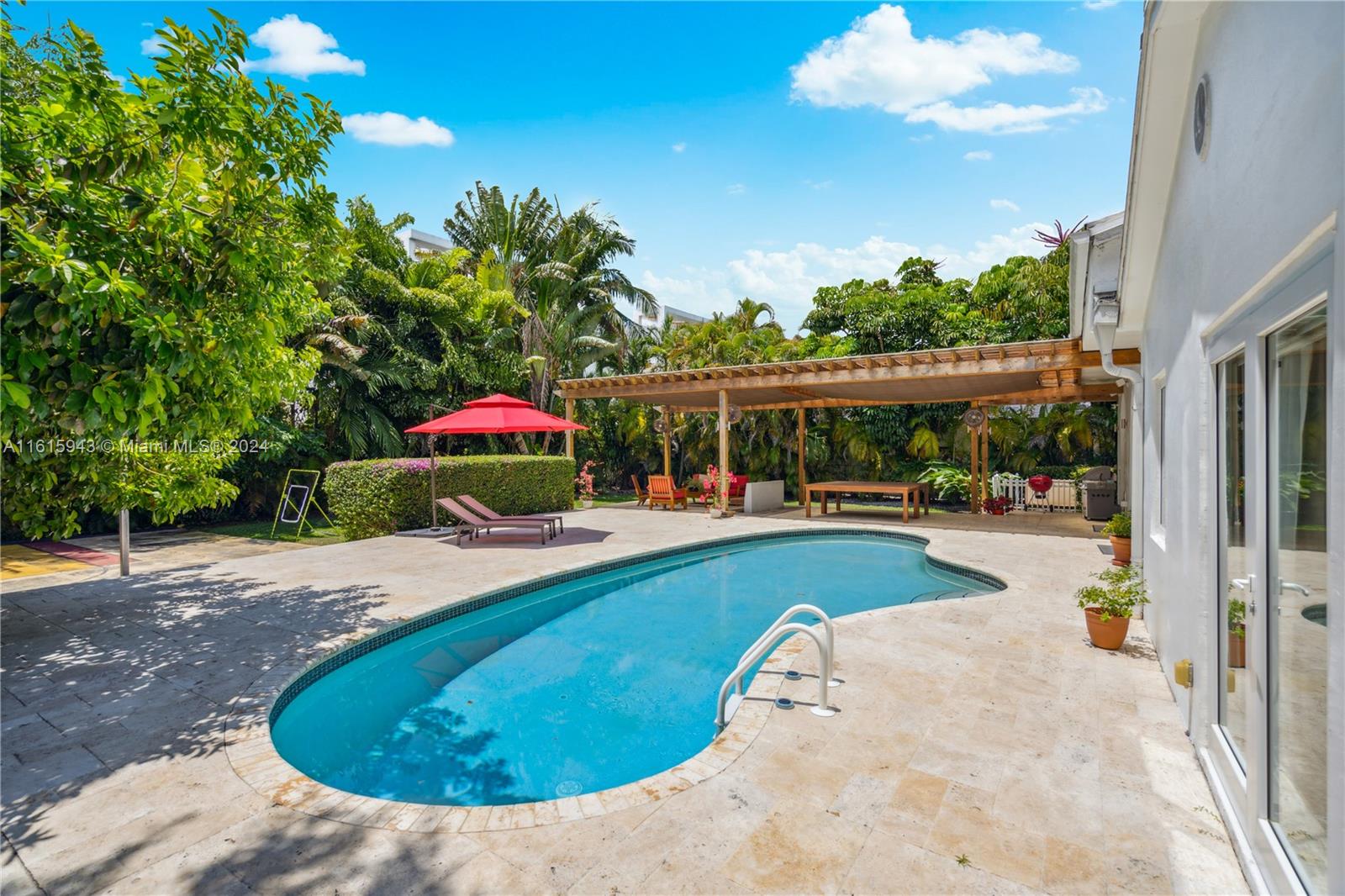 530 Sabal Palm Rd