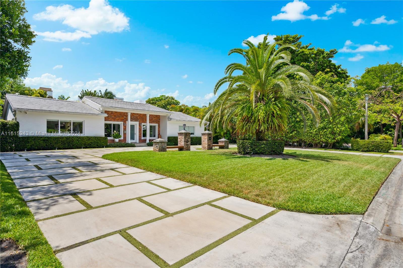 530 Sabal Palm Rd