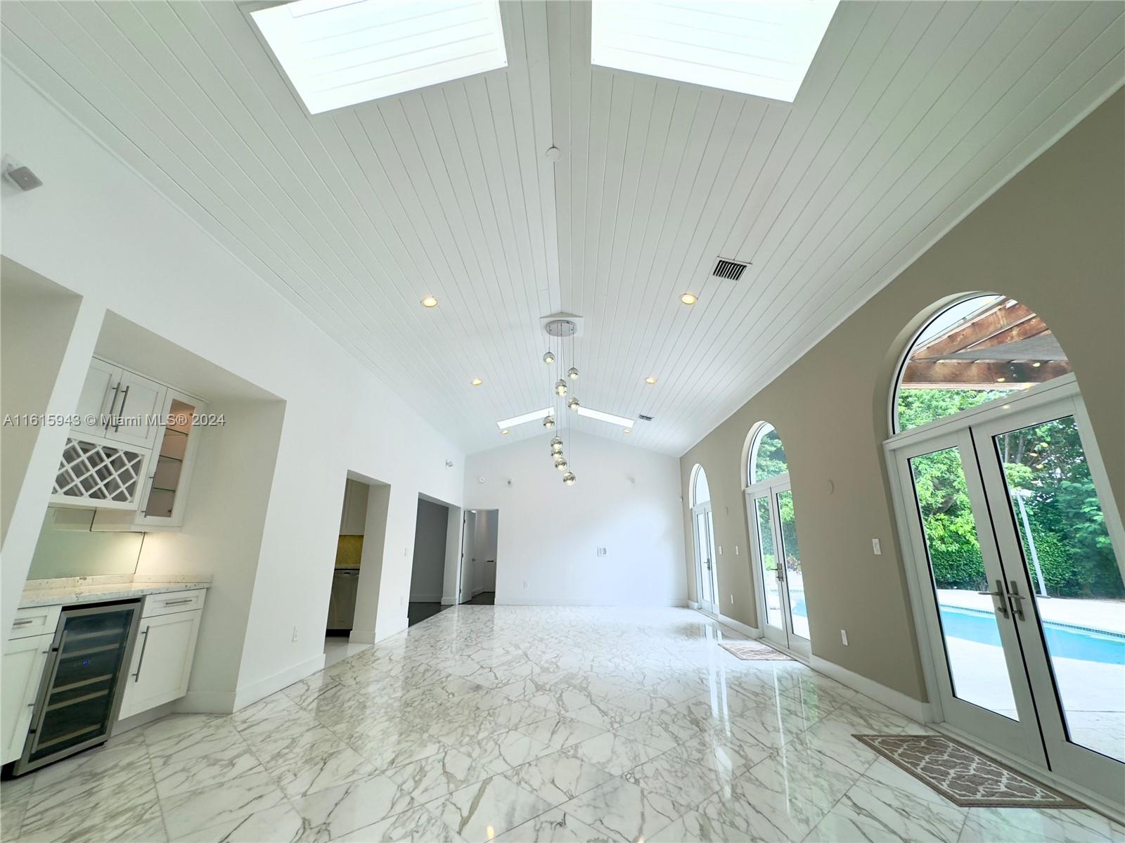 530 Sabal Palm Rd