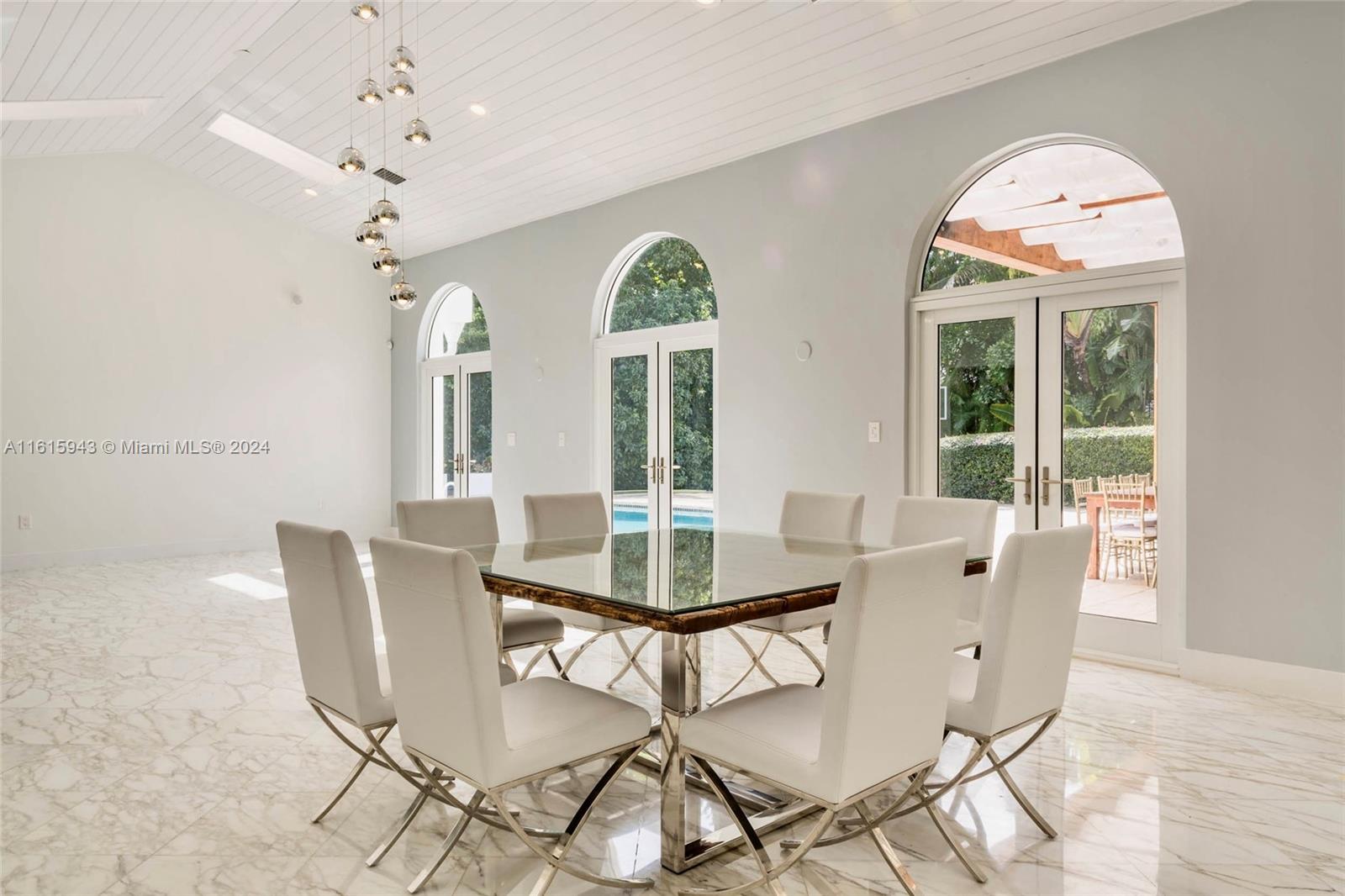 530 Sabal Palm Rd
