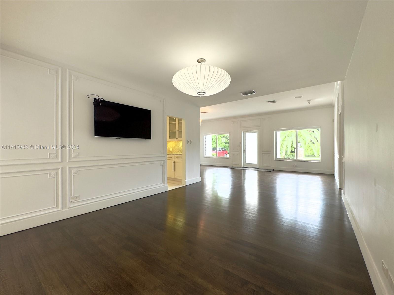 530 Sabal Palm Rd