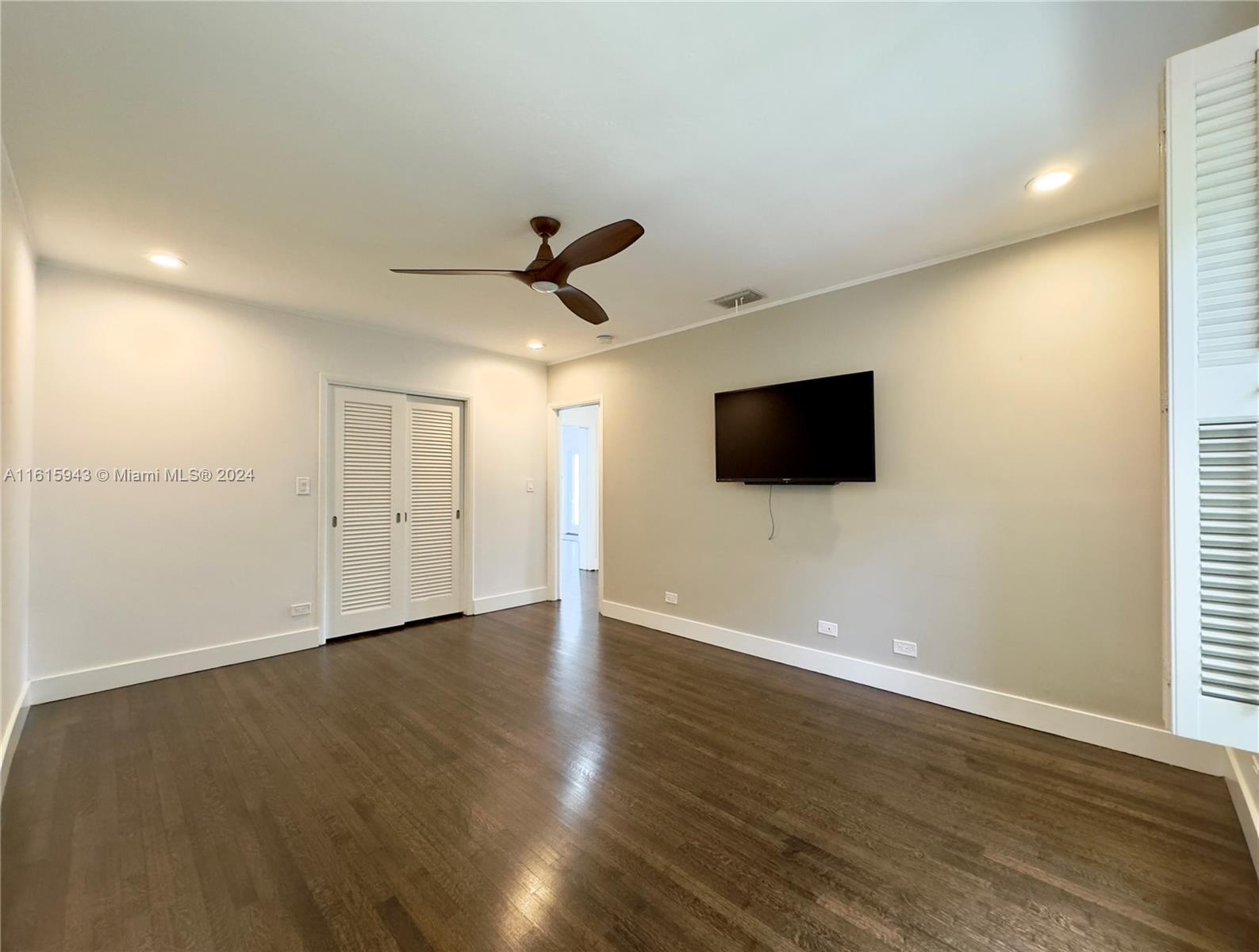 530 Sabal Palm Rd