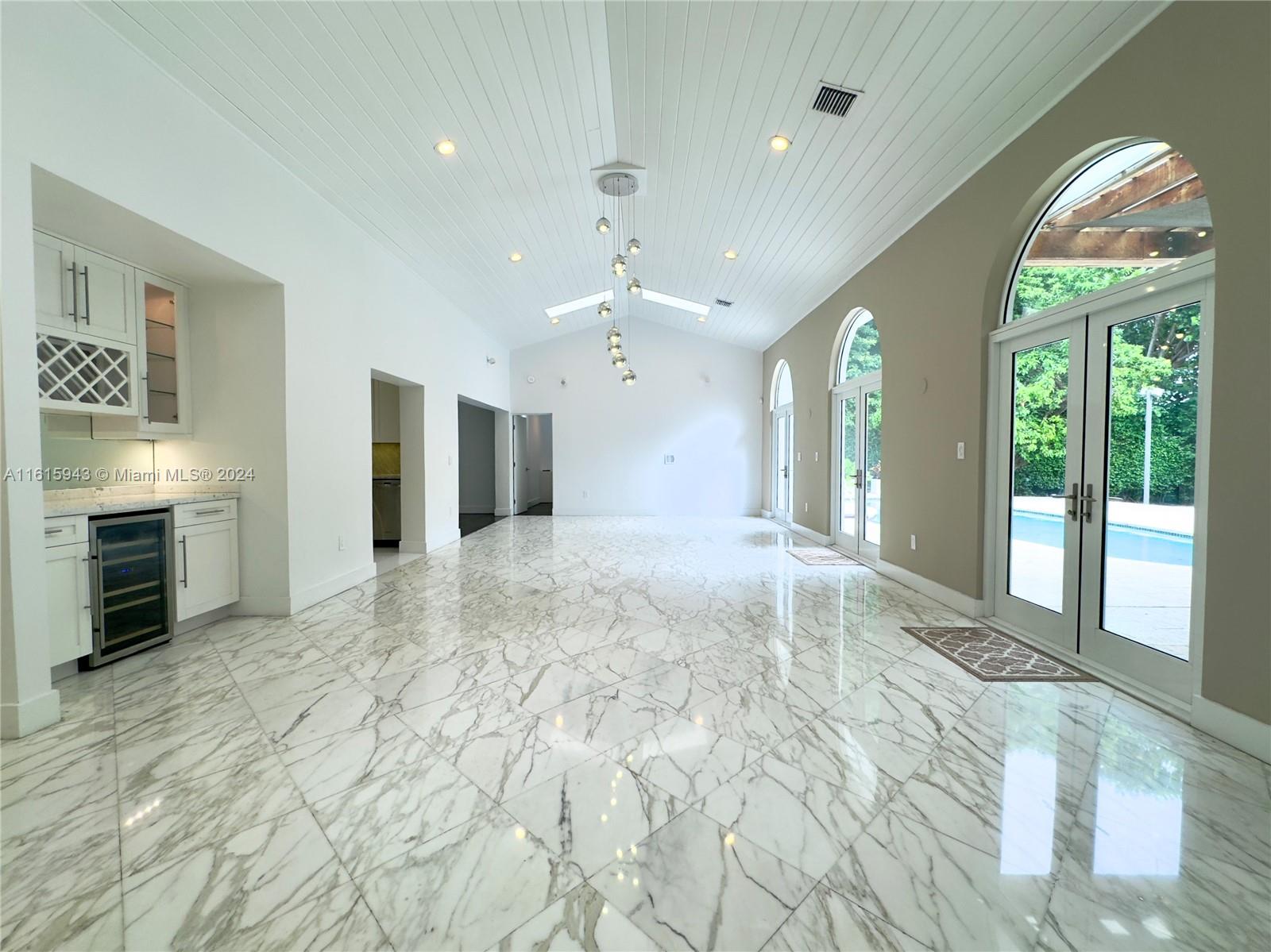 530 Sabal Palm Rd