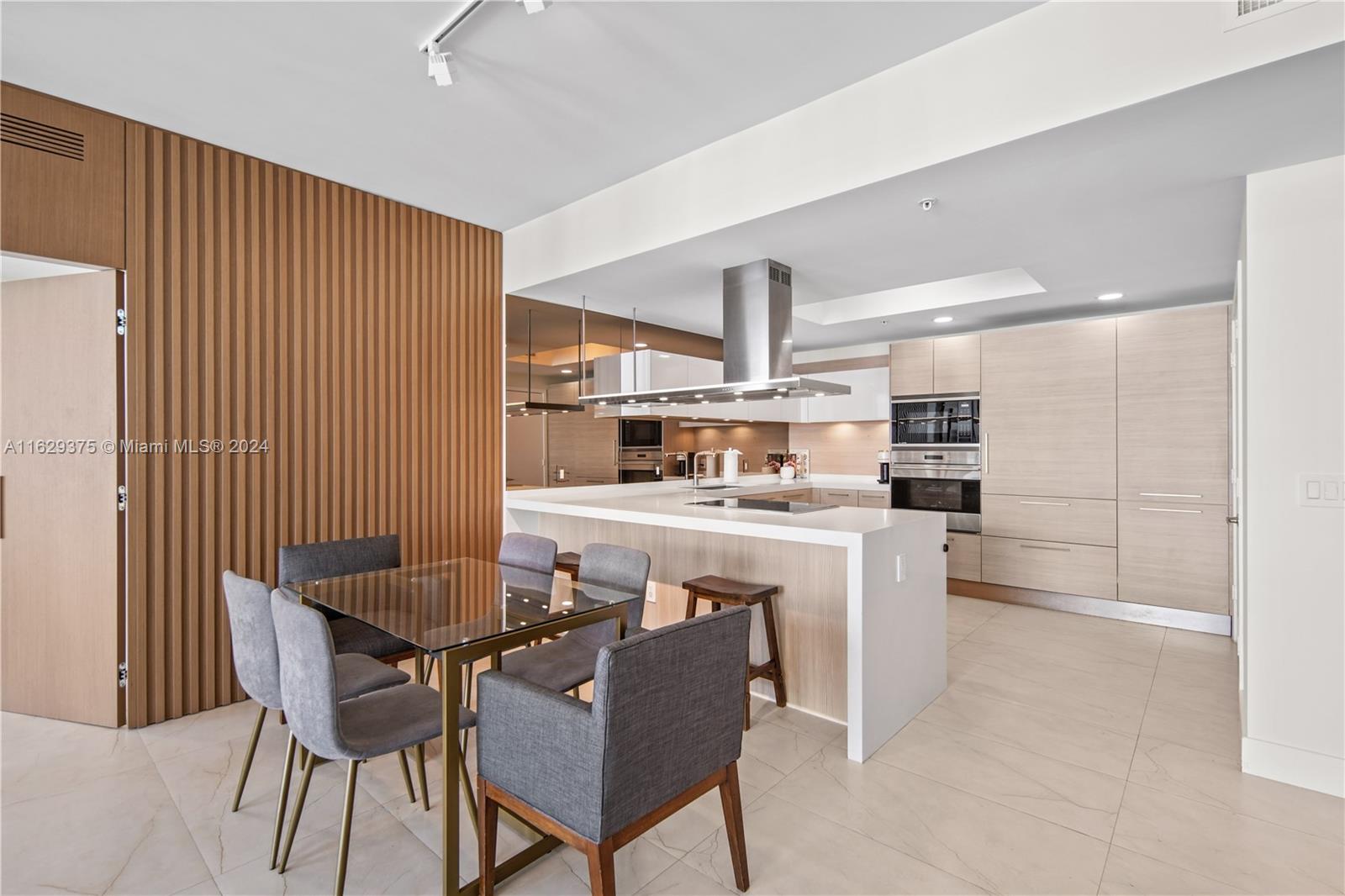 17111 Biscayne Blvd # 1805