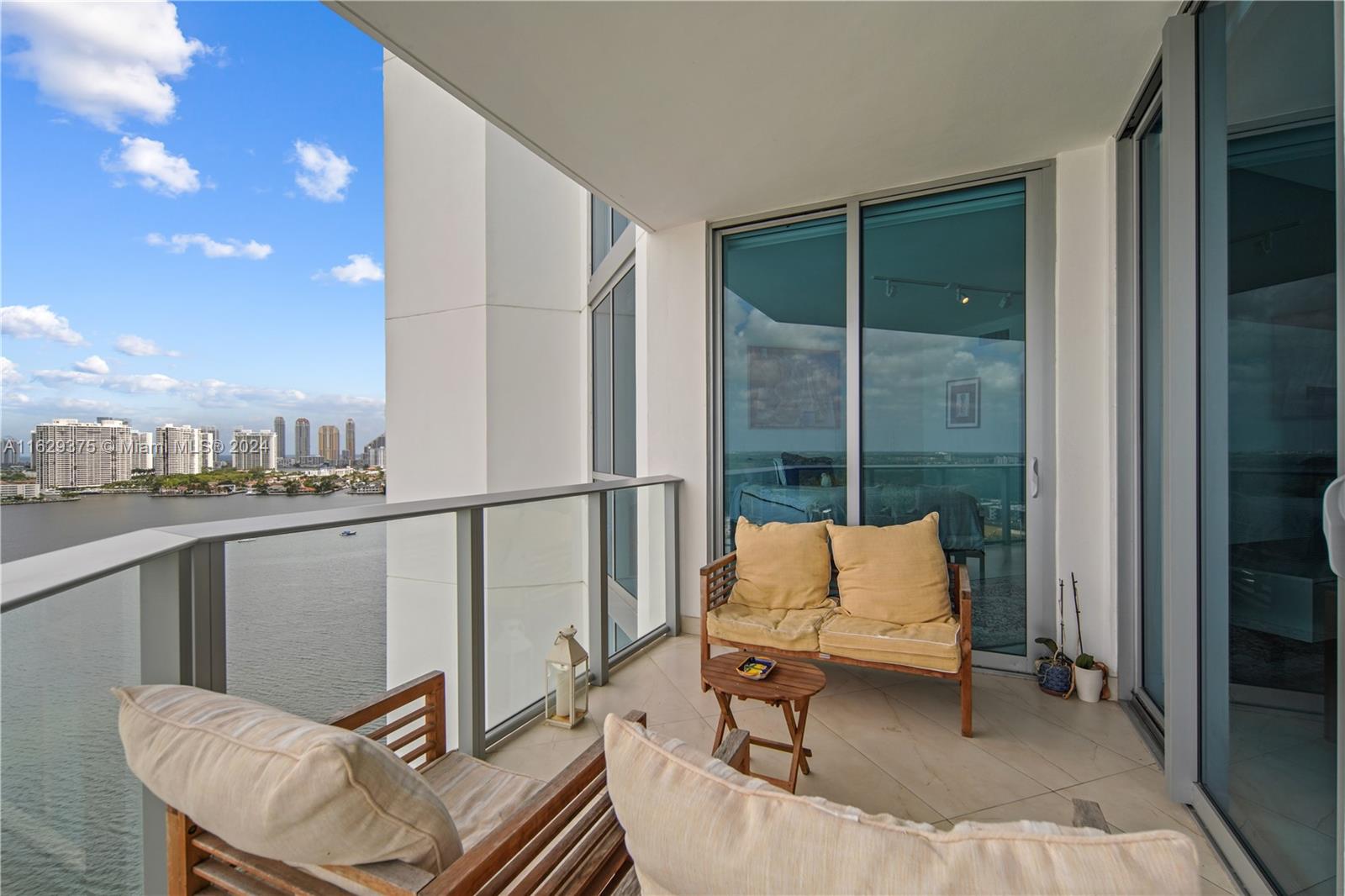 17111 Biscayne Blvd # 1805