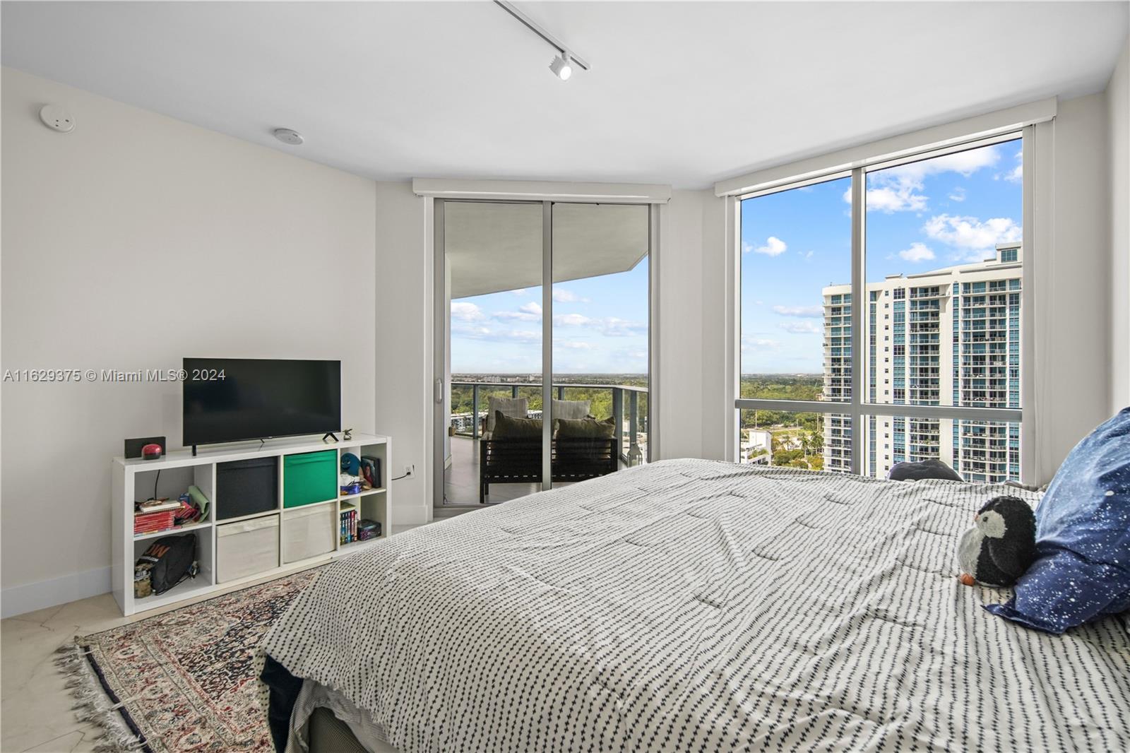 17111 Biscayne Blvd # 1805