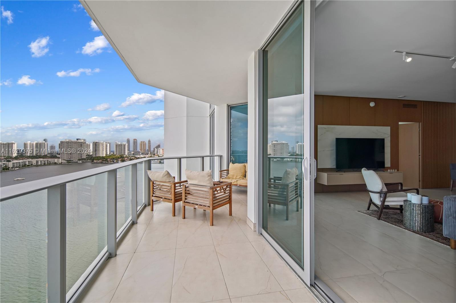 17111 Biscayne Blvd # 1805