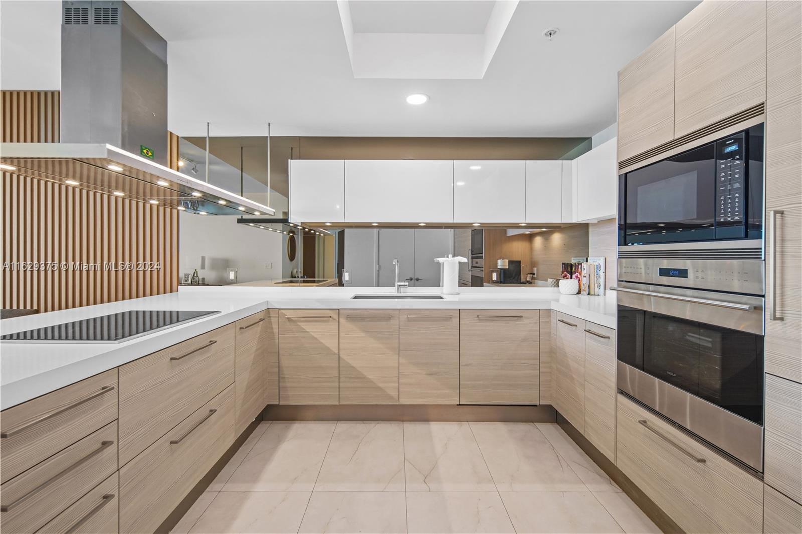 17111 Biscayne Blvd # 1805