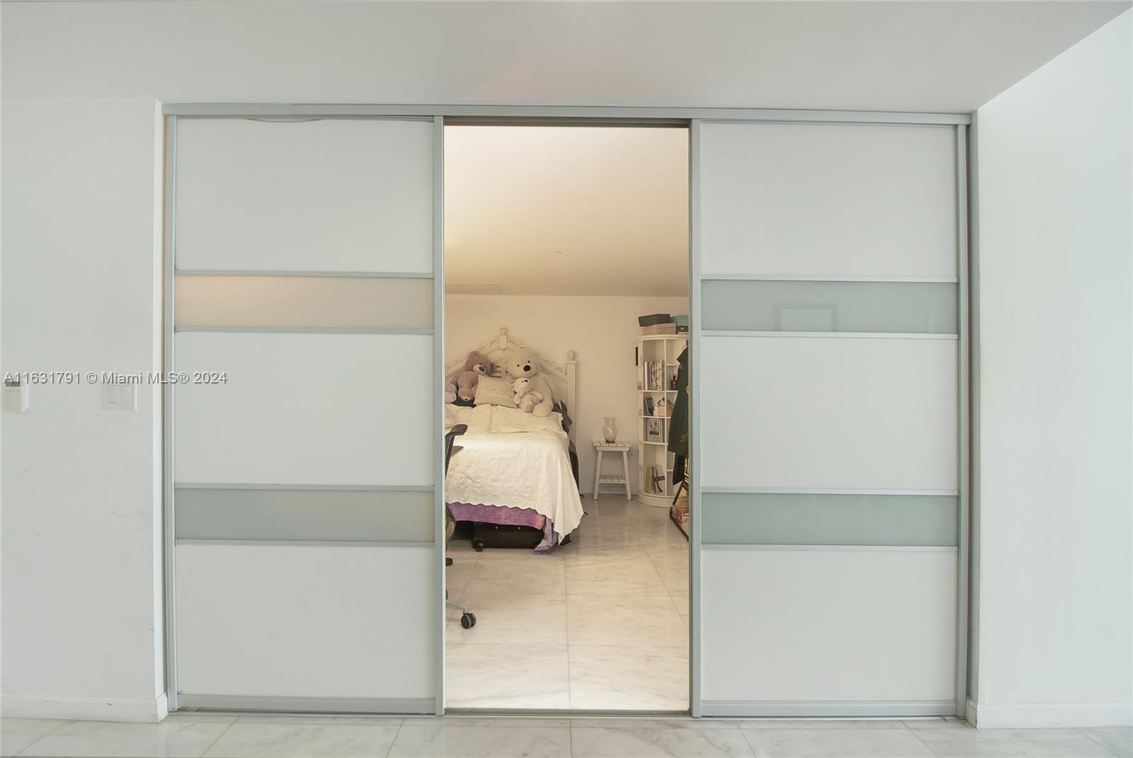 495 Brickell Ave # 3803