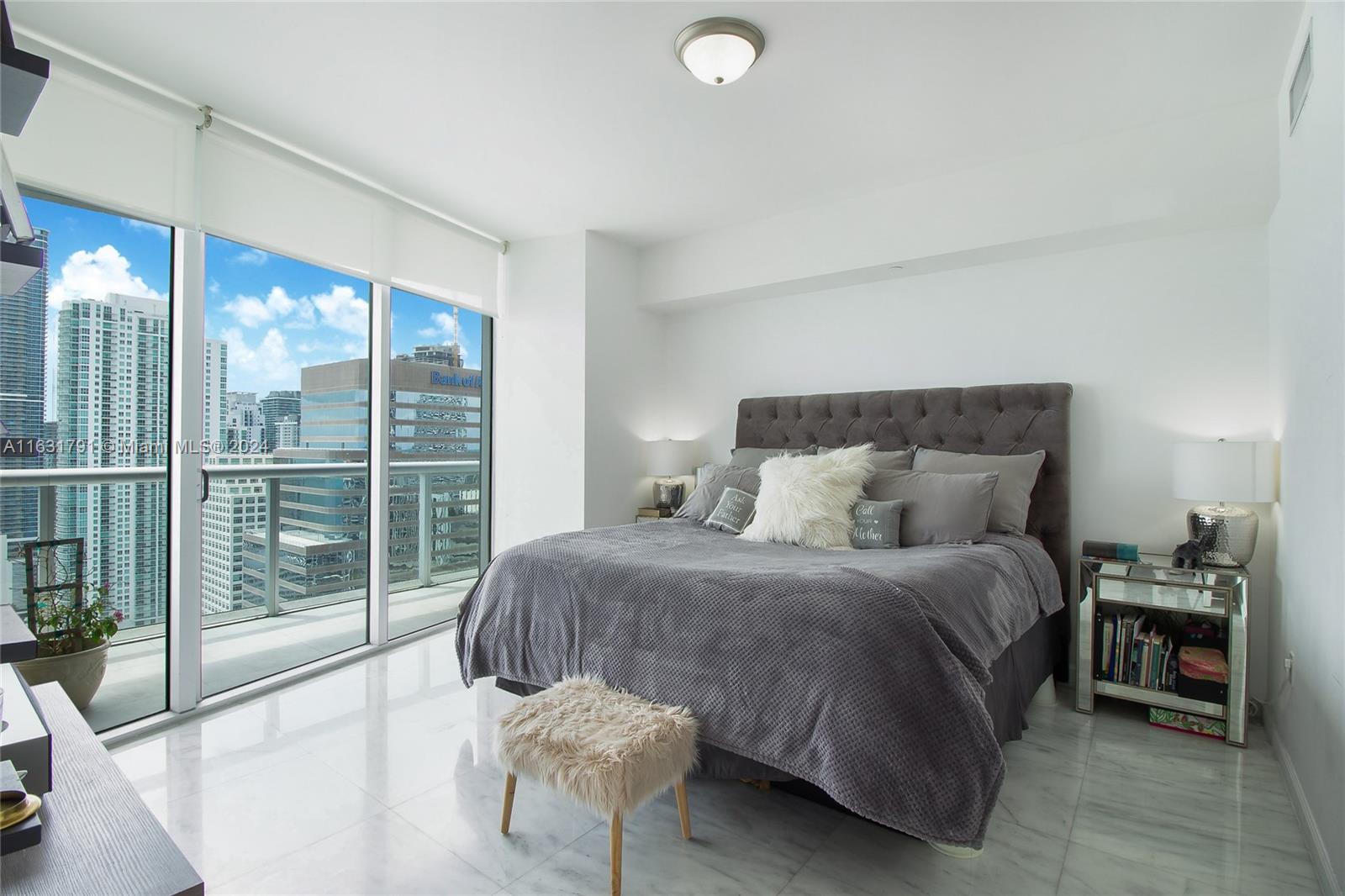 495 Brickell Ave # 3803
