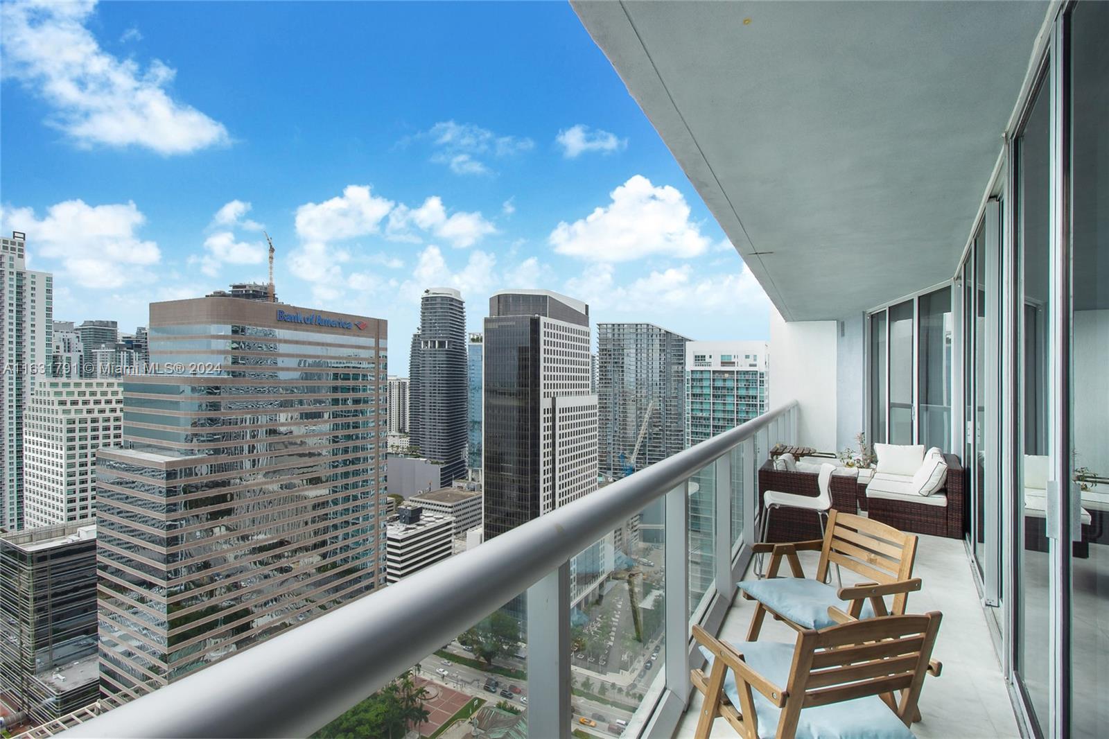 495 Brickell Ave # 3803