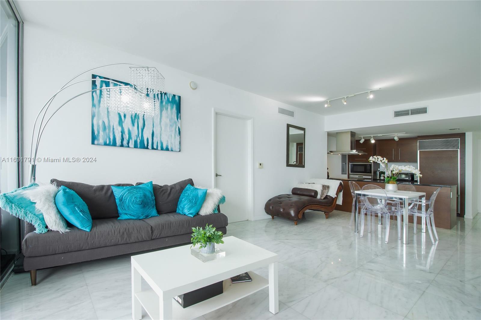 495 Brickell Ave # 3803