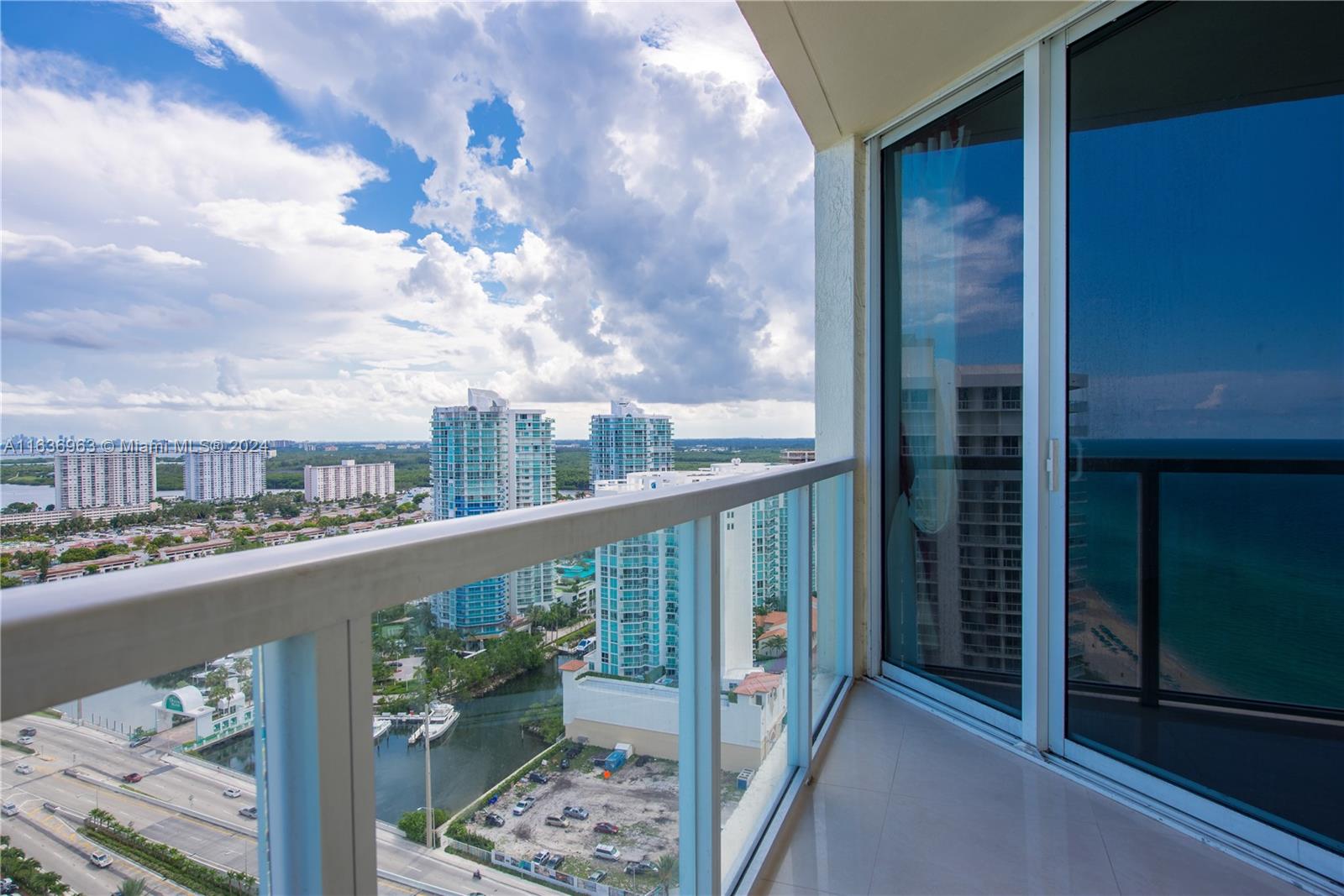 16699 Collins Ave # 2809