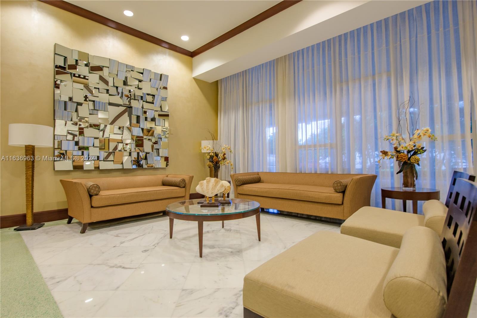 16699 Collins Ave # 2809