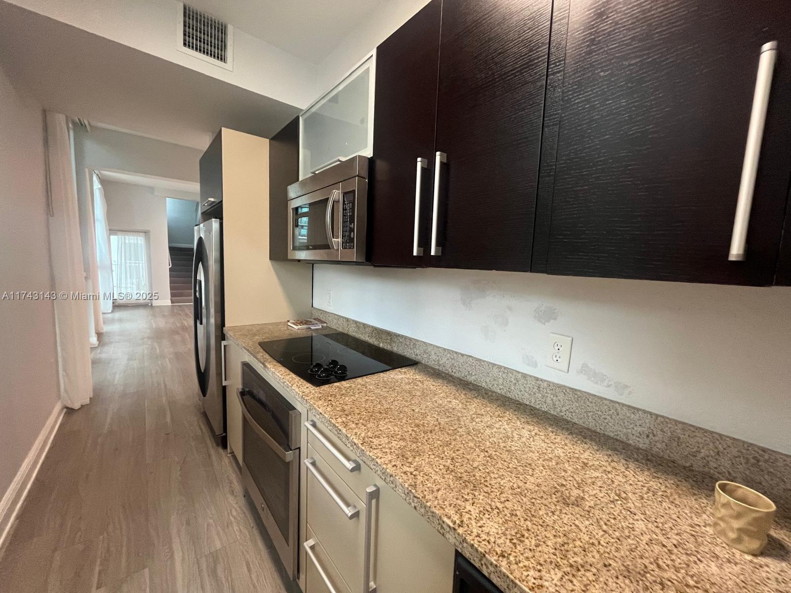 500 NE 29th St Unit: TH1