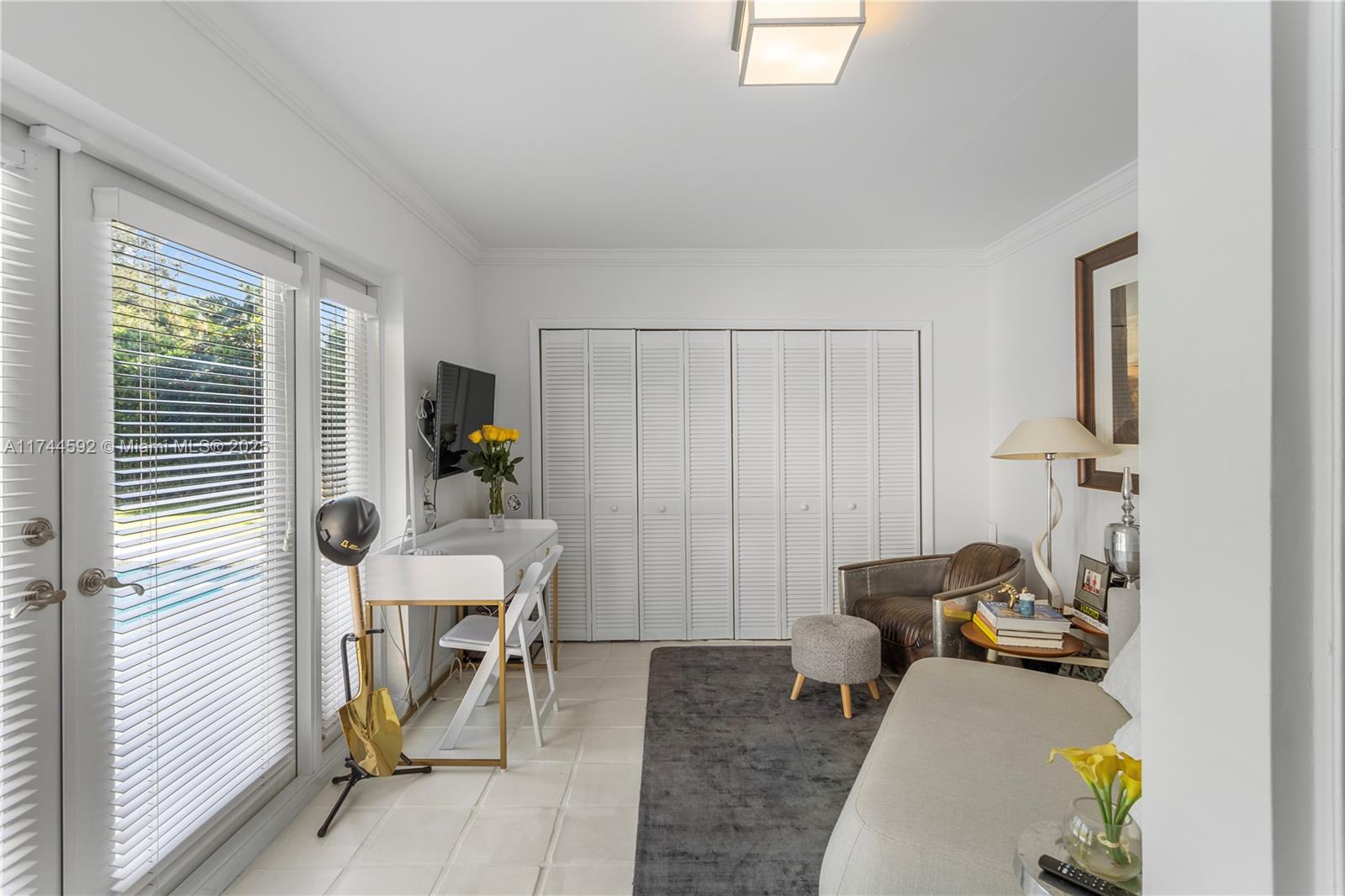550 Pidgeon Plum Ln