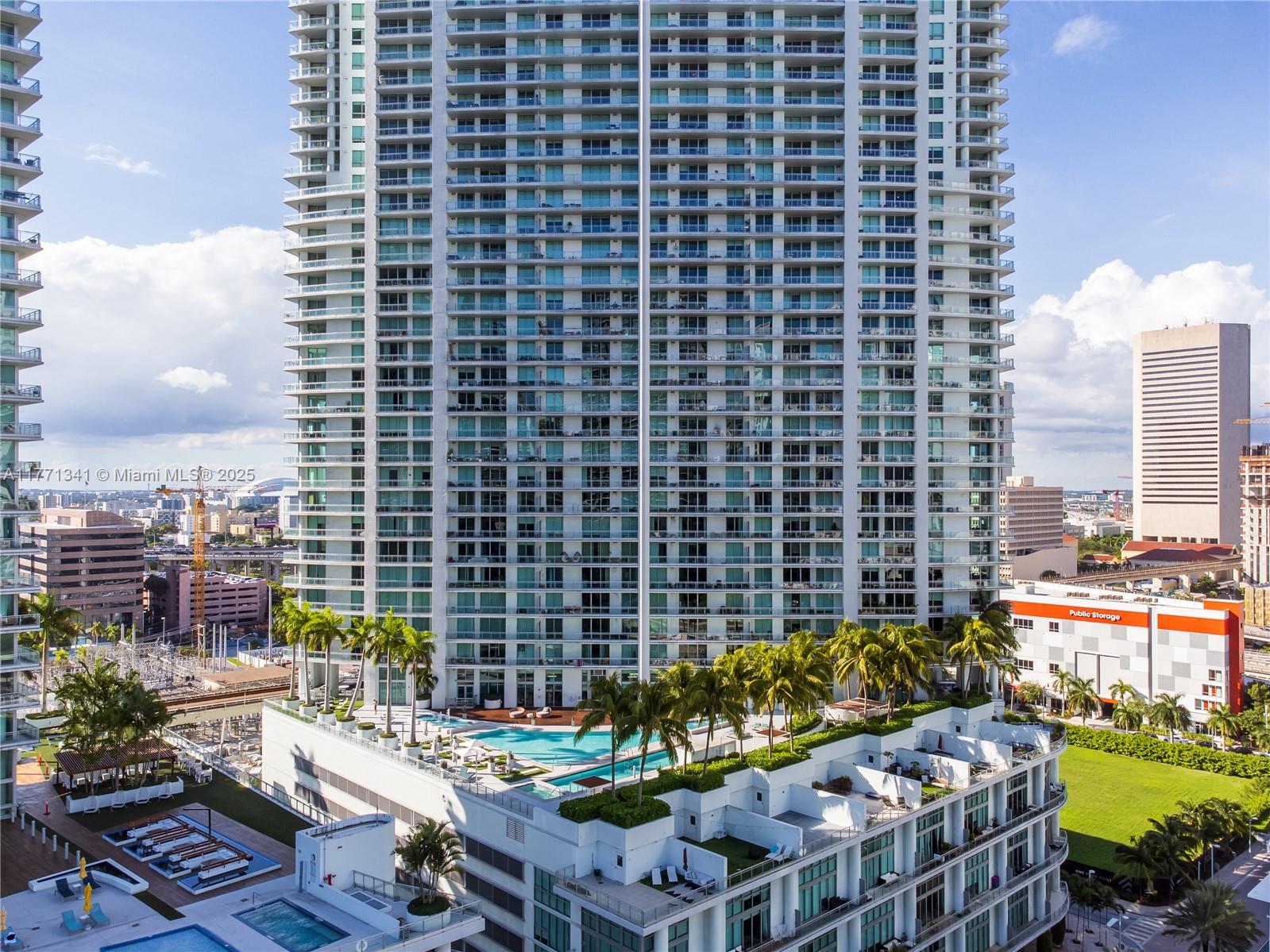 90 SW 3rd St # 4103