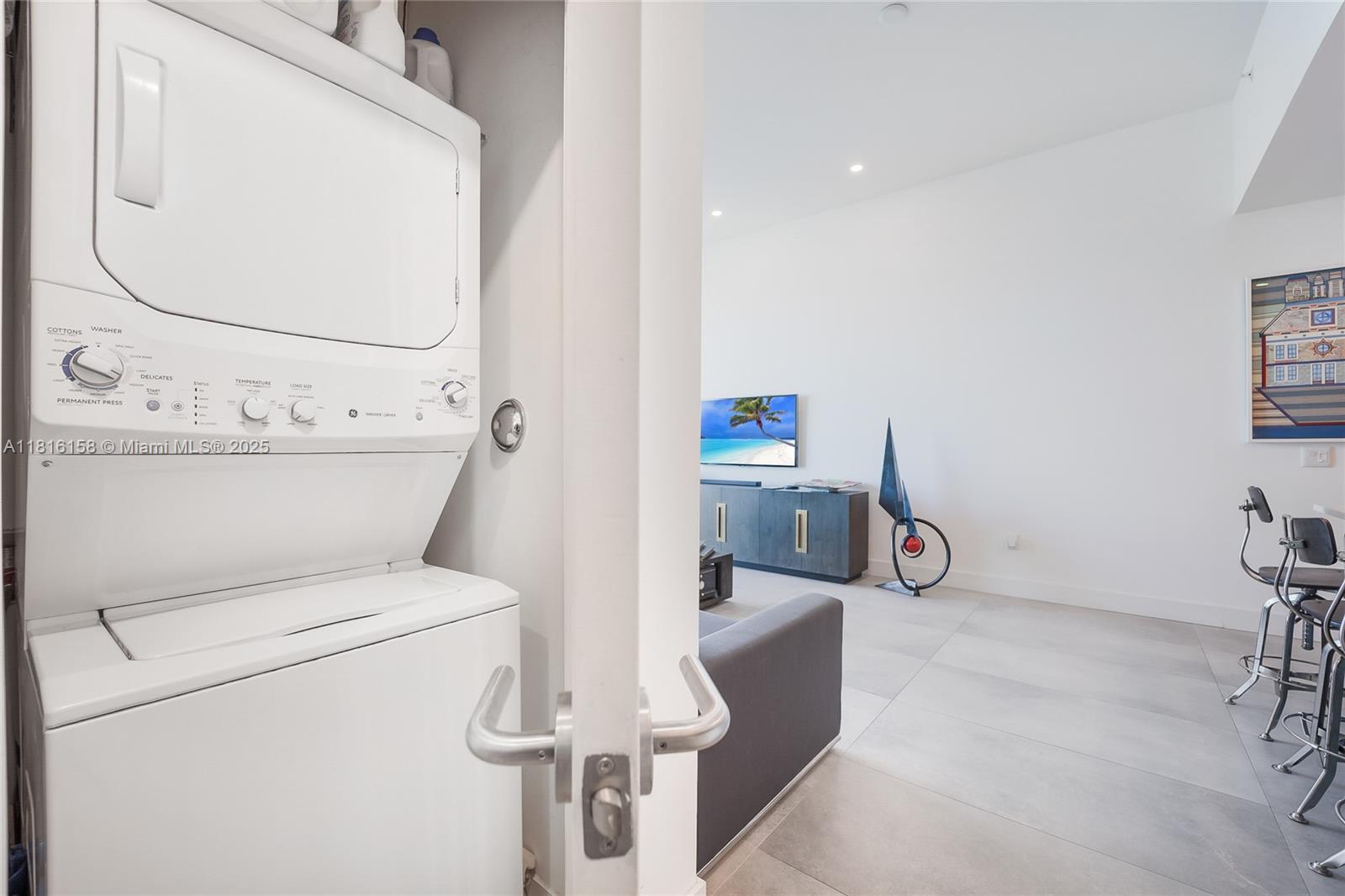1100 S Miami Ave Unit: PH