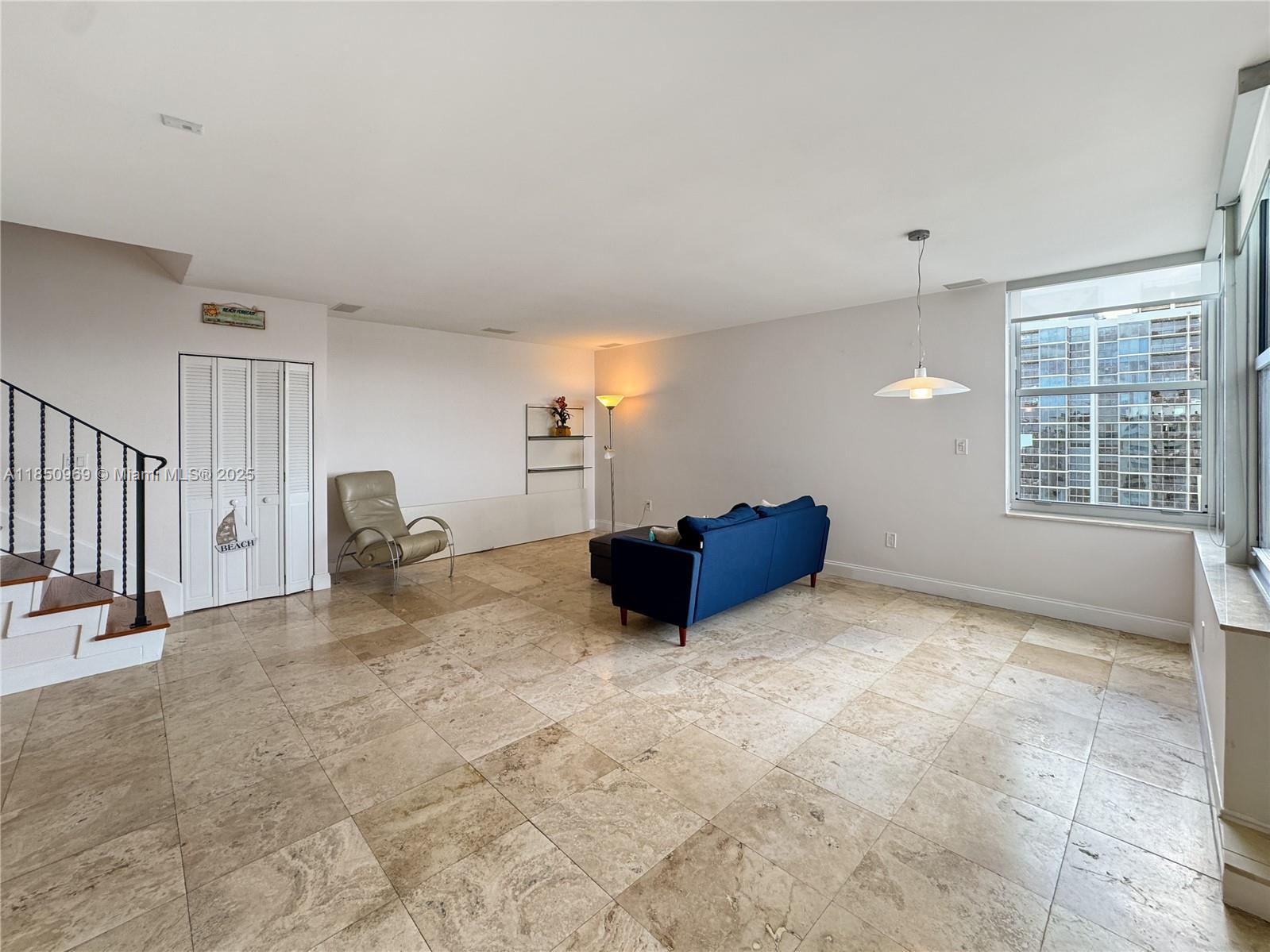 2899 Collins Ave # F Unit: PH F
