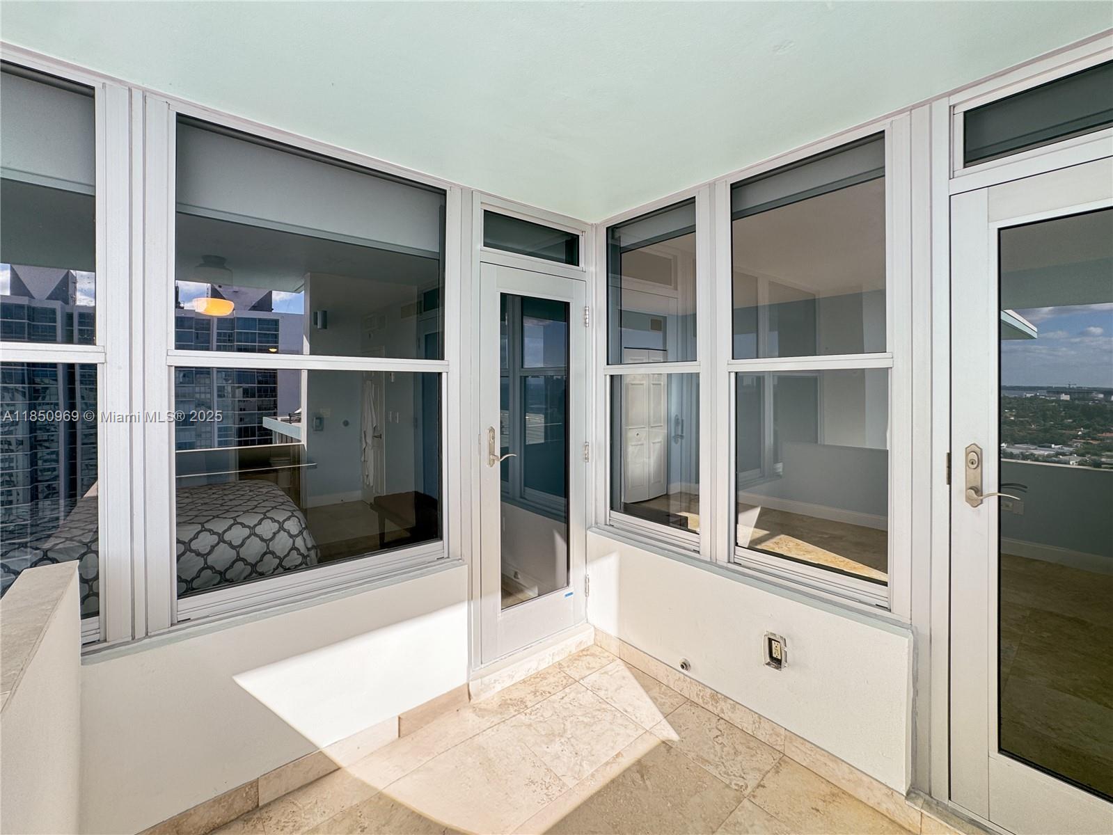 2899 Collins Ave # F Unit: PH F