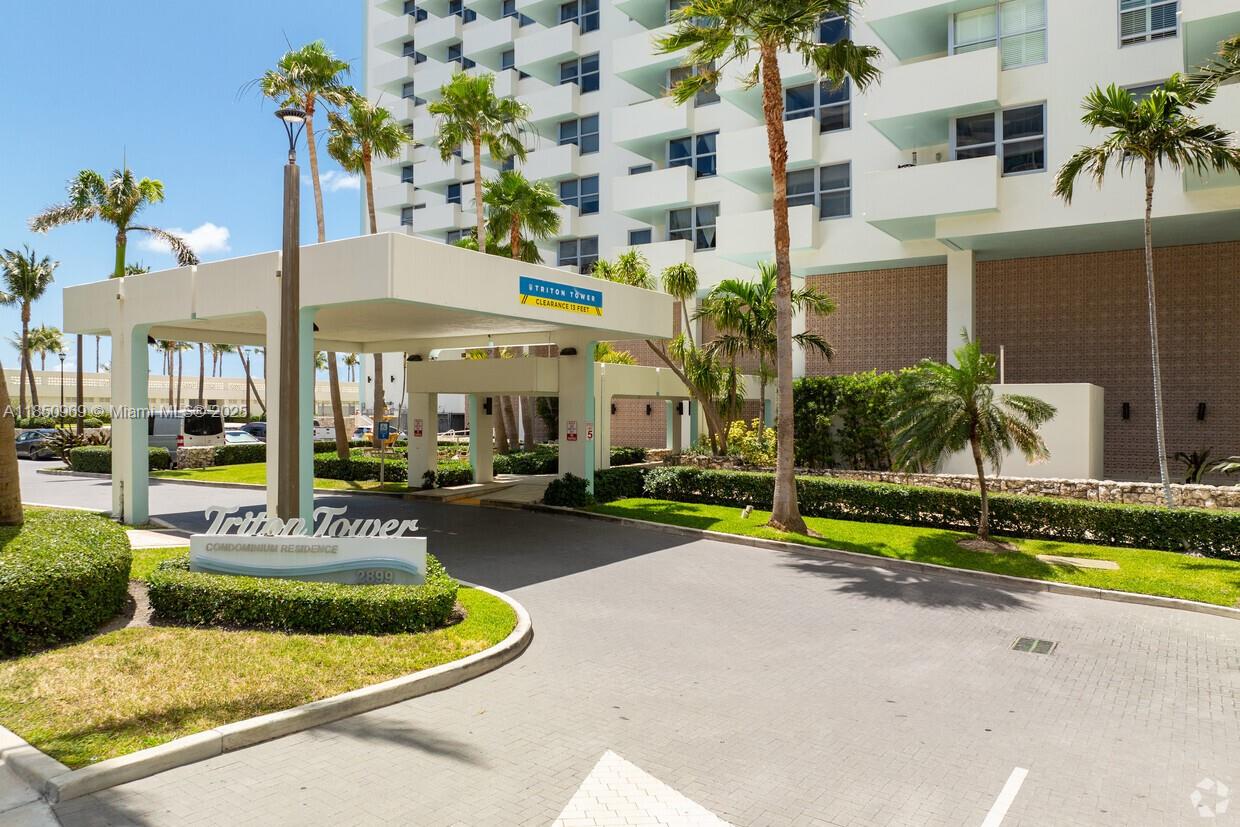 2899 Collins Ave # F Unit: PH F