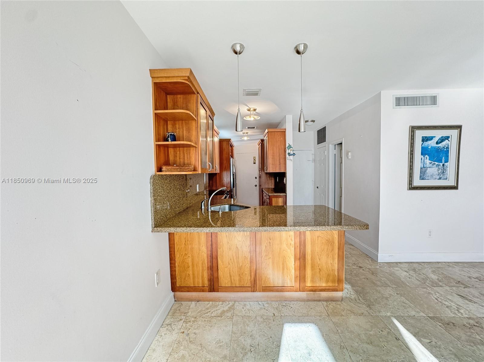 2899 Collins Ave # F Unit: PH F