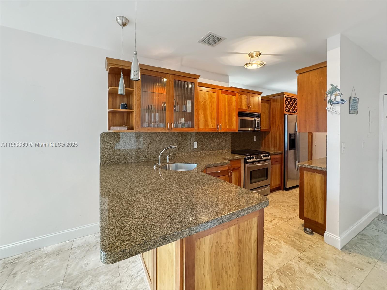 2899 Collins Ave # F Unit: PH F