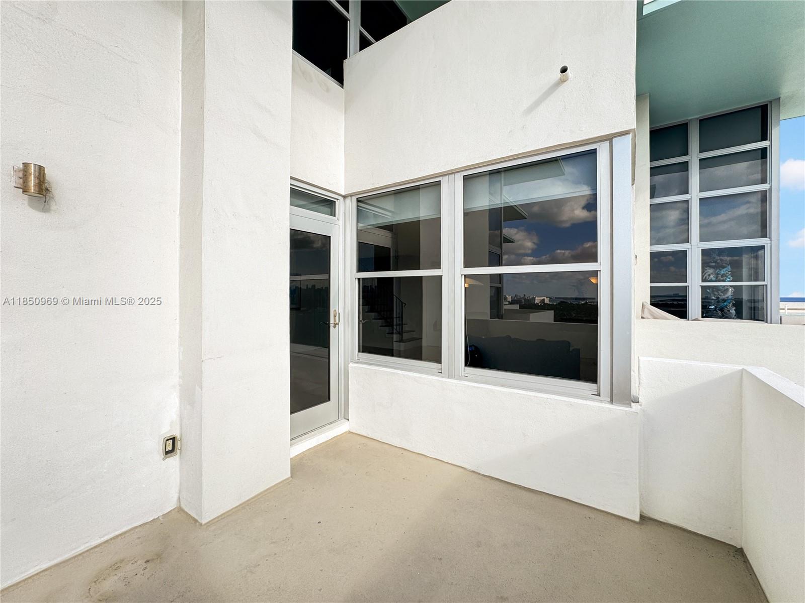 2899 Collins Ave # F Unit: PH F