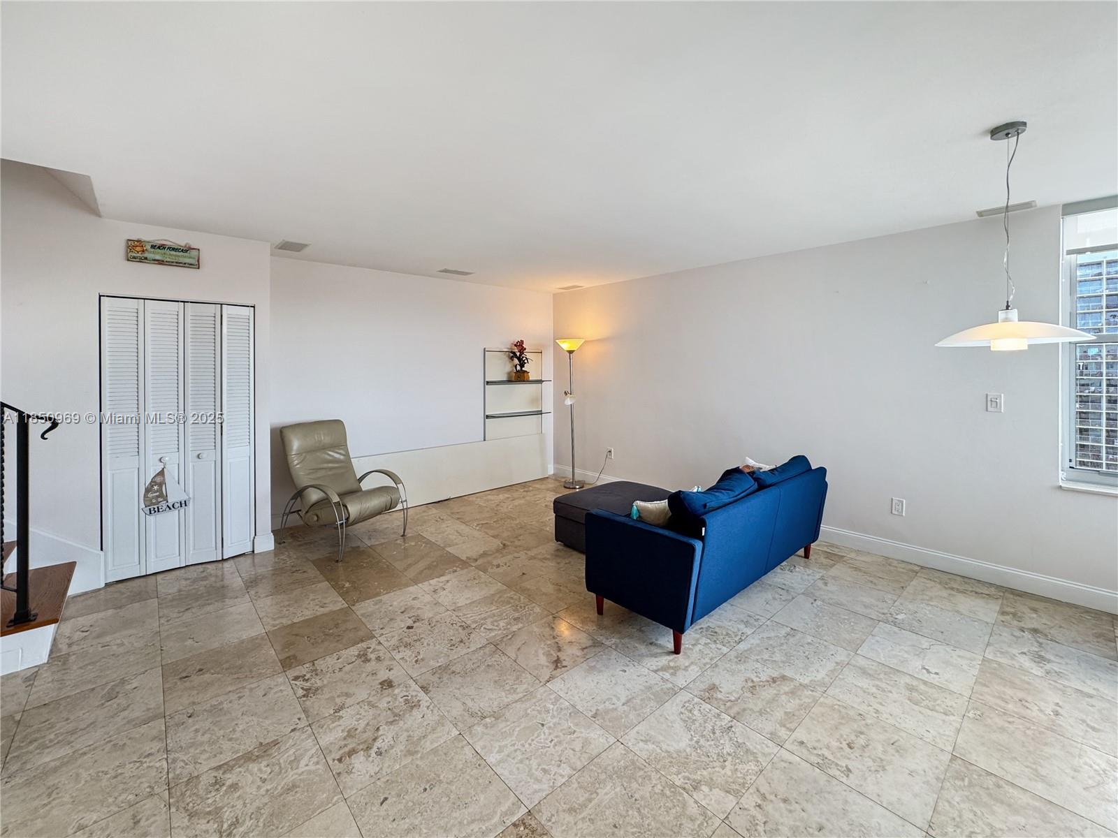2899 Collins Ave # F Unit: PH F