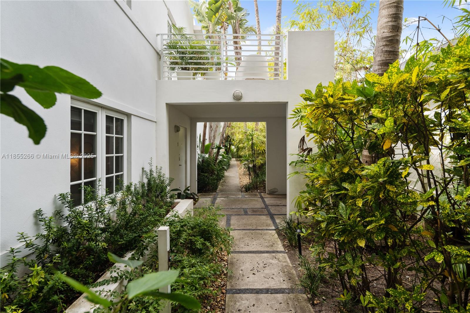 234 Meridian Ave # 3