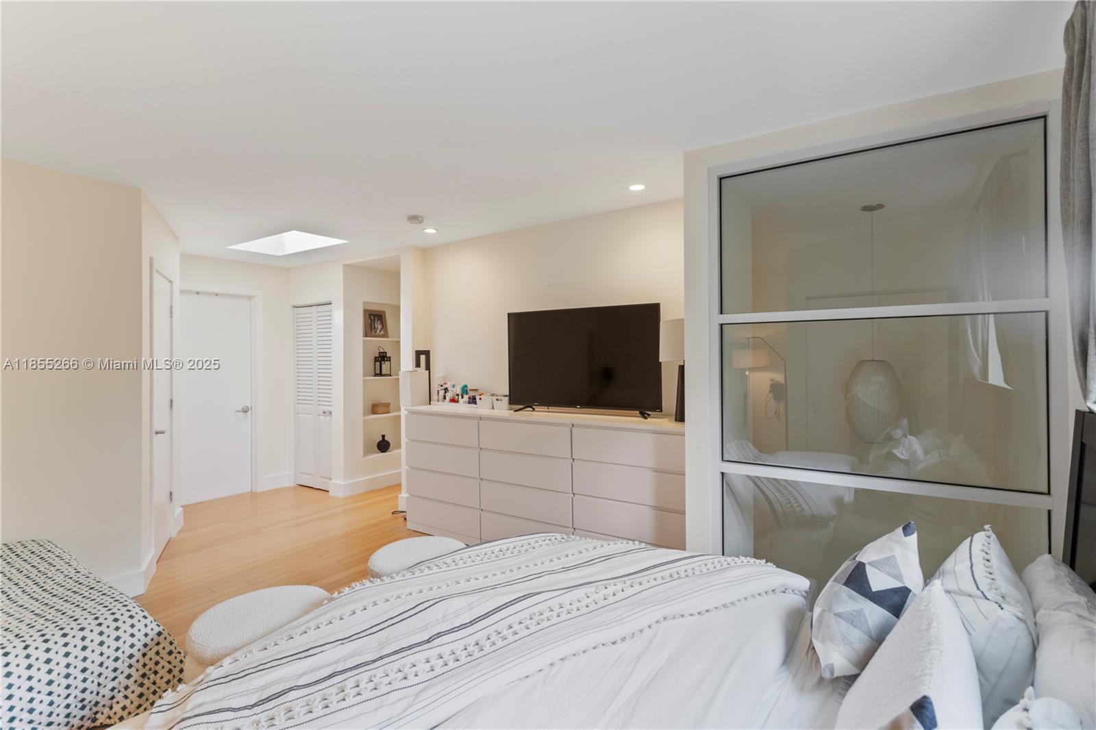 234 Meridian Ave # 3